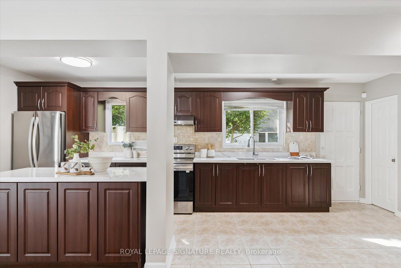 Photo 7 of 52 Munson Crescent, Scarborough, Bendale — HOMEH