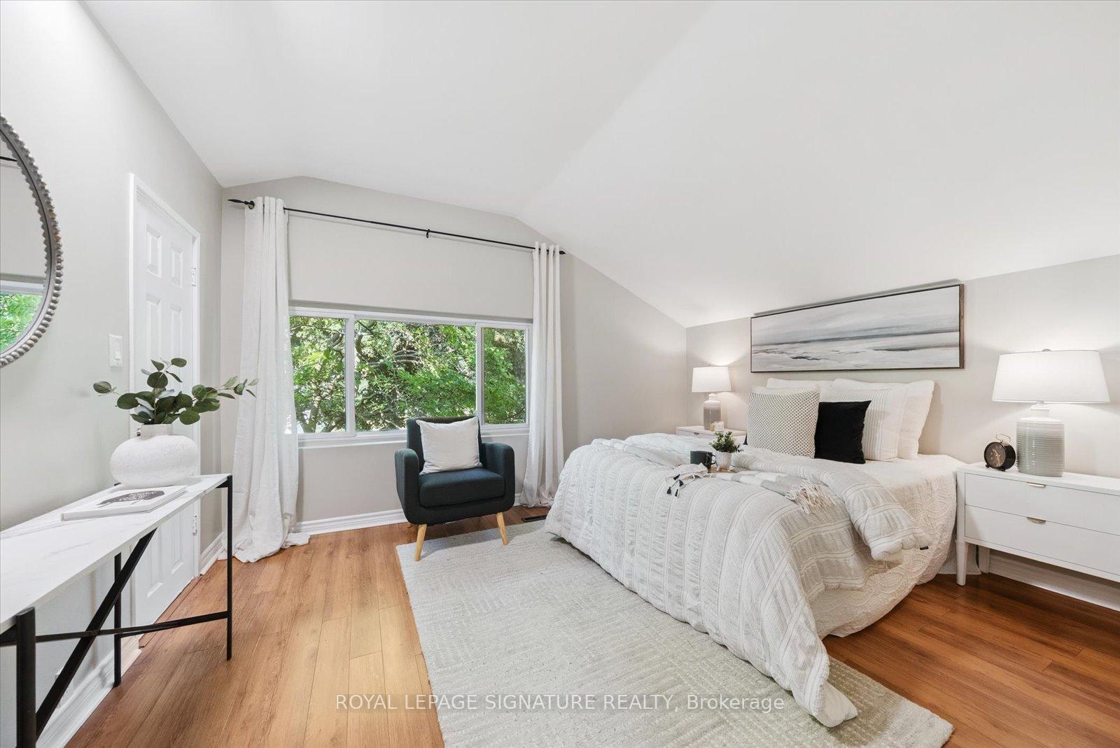 Photo 17 of 52 Munson Crescent, Scarborough, Bendale — HOMEH