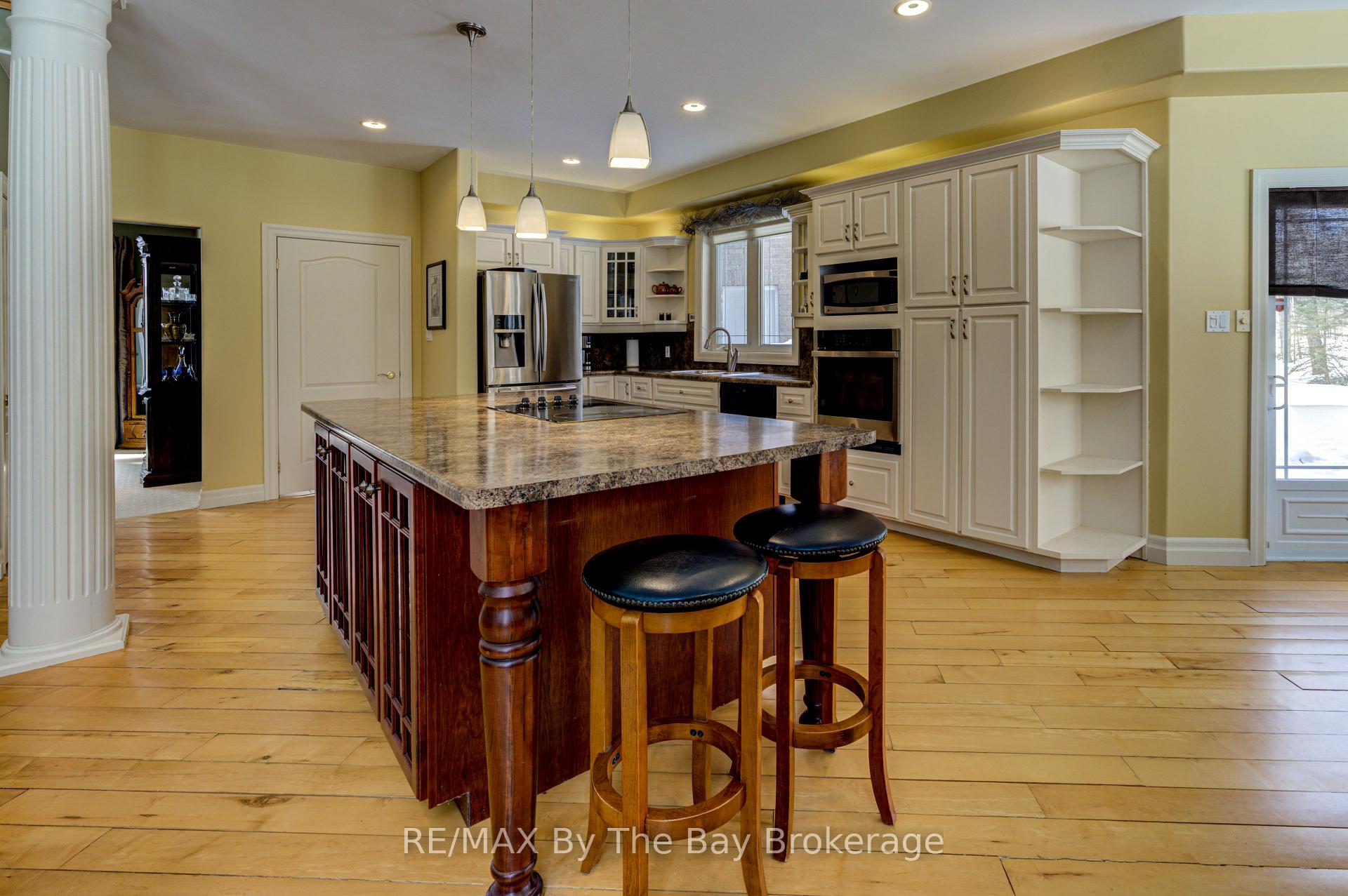 Photo 15 of 125 Copeland Creek Drive, Tiny, Rural Tiny — HOMEH