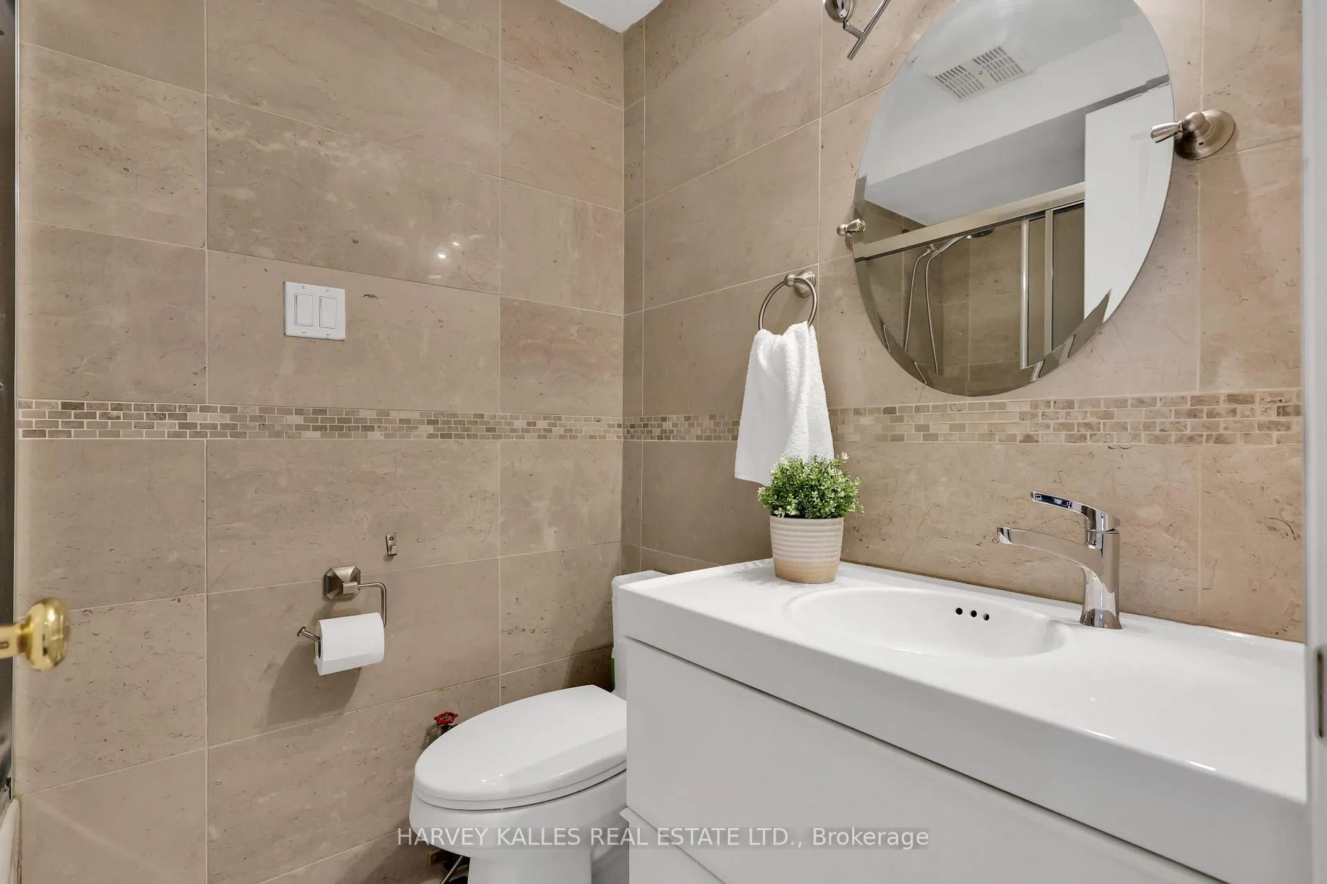 Photo 21 of 47 Aberfeldy Crescent, Markham, German Mills — HOMEH
