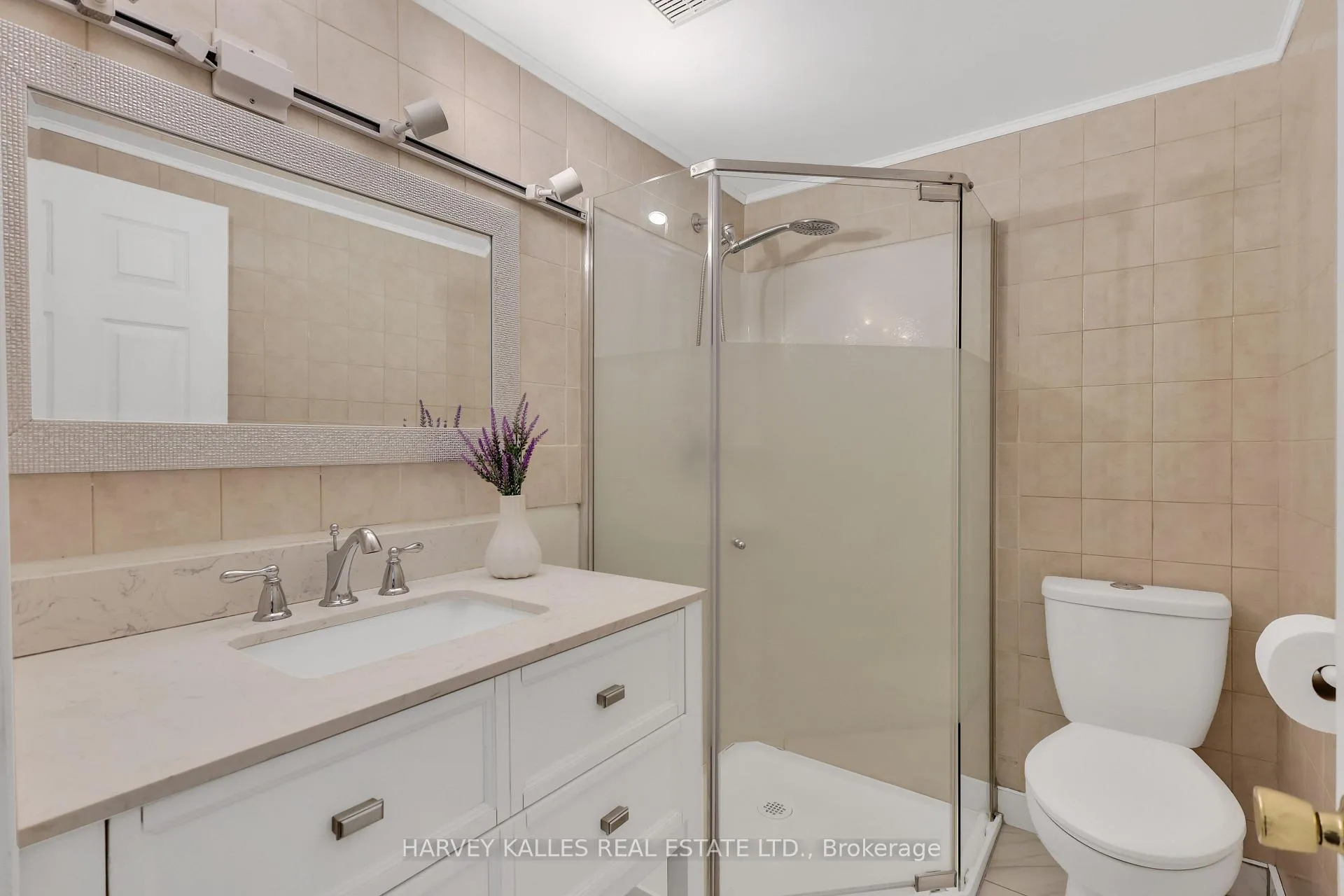 Photo 28 of 47 Aberfeldy Crescent, Markham, German Mills — HOMEH