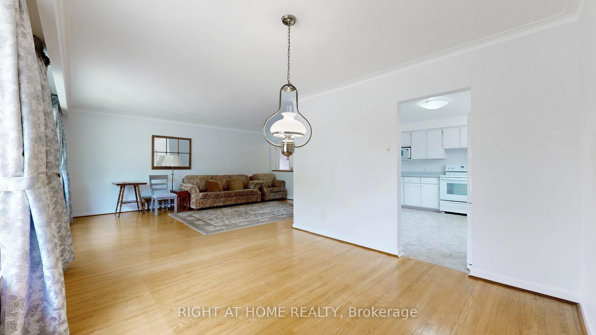 Photo 6 of 31 Amberjack Boulevard, Scarborough, Woburn — HOMEH