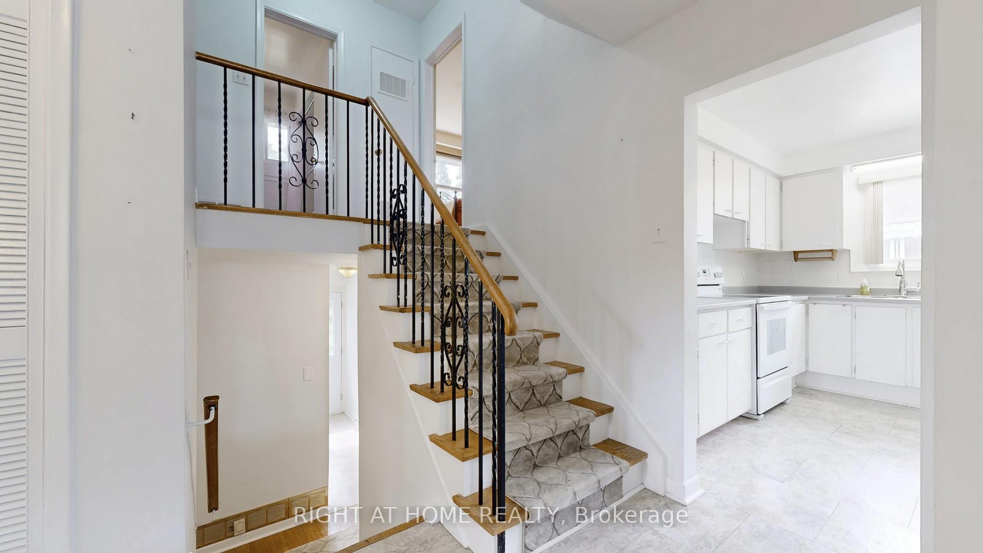 Photo 11 of 31 Amberjack Boulevard, Scarborough, Woburn — HOMEH