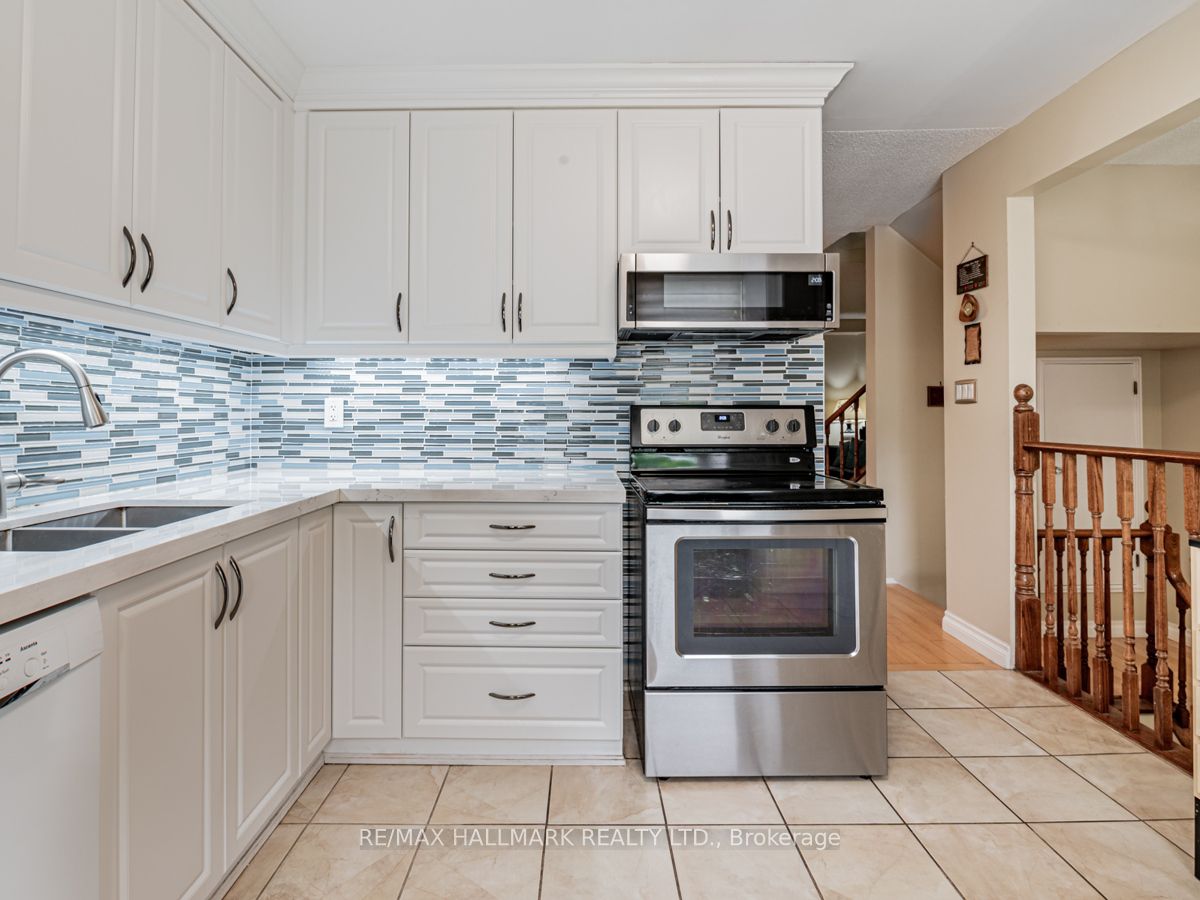 Photo 37 of 1660 John Street, Markham, Bayview Fairway-Bayview Country Club Estates — HOMEH