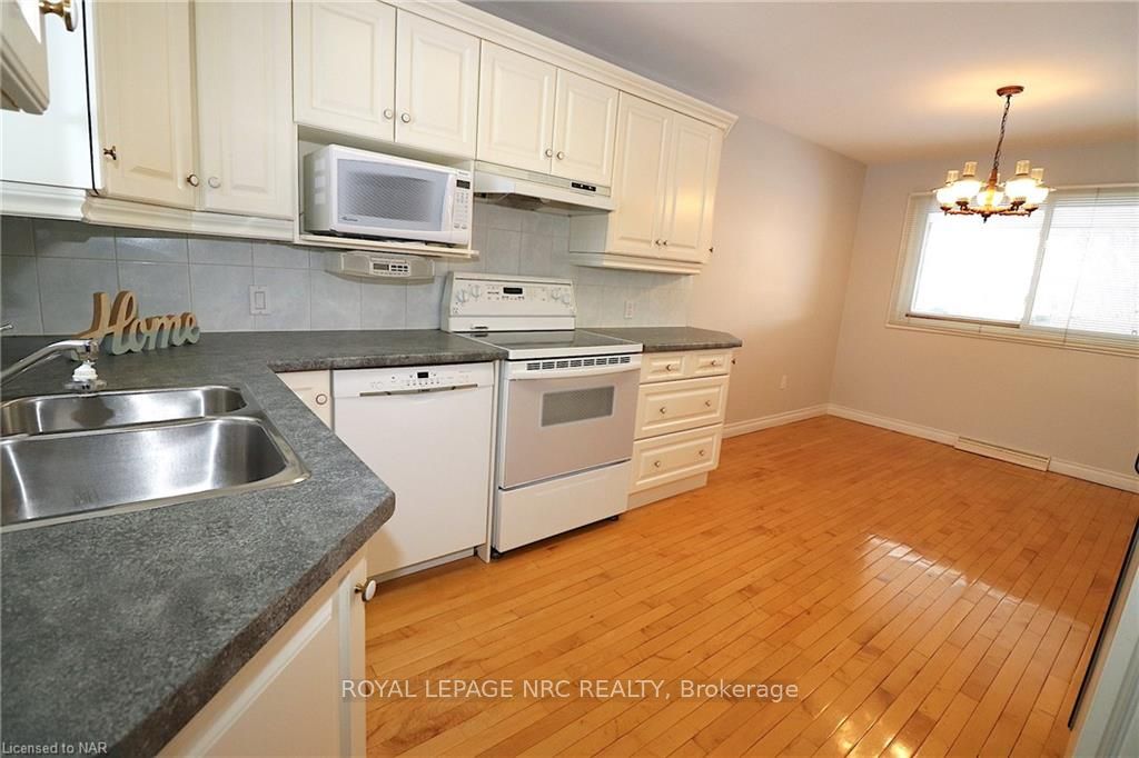 Photo 5 of 100 Richmond Street, Thorold, Thorold Downtown — HOMEH