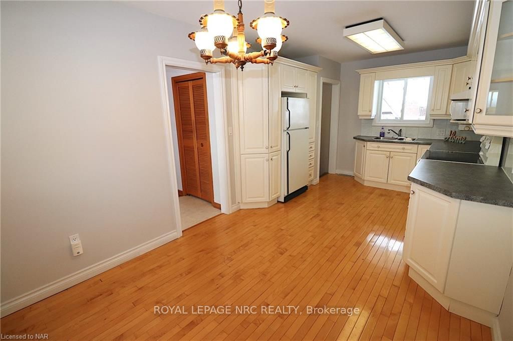 Photo 7 of 100 Richmond Street, Thorold, Thorold Downtown — HOMEH