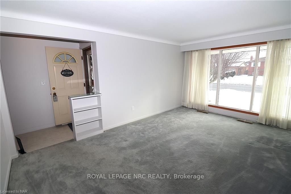 Photo 9 of 100 Richmond Street, Thorold, Thorold Downtown — HOMEH