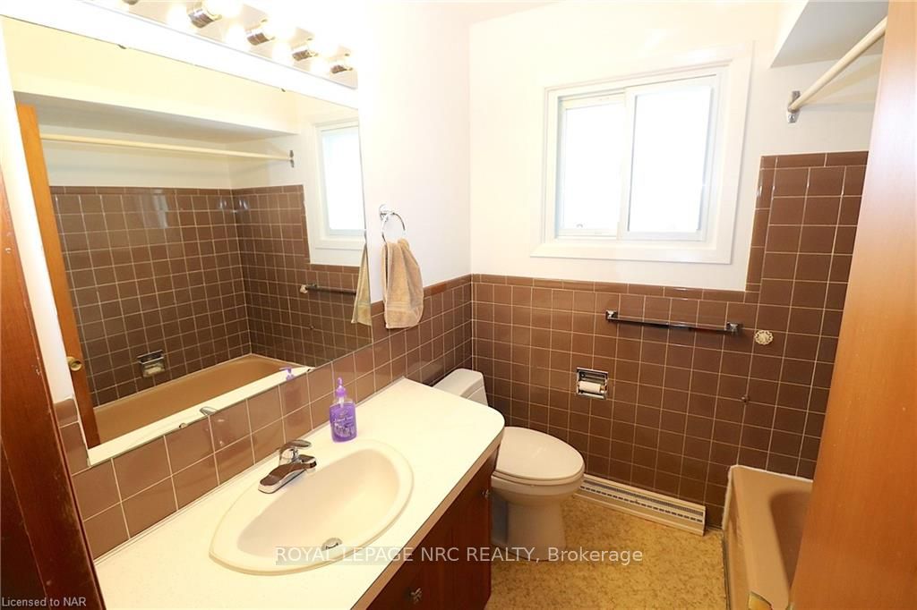 Photo 21 of 100 Richmond Street, Thorold, Thorold Downtown — HOMEH