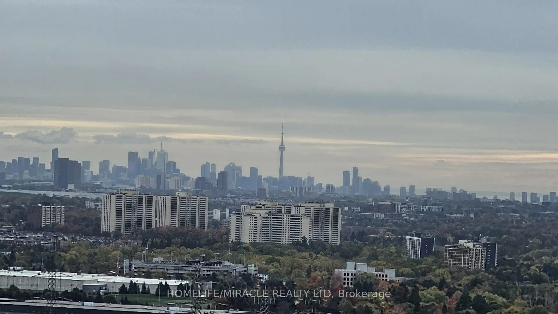 Photo 14 of Unit 3717, 195 Commerce Street, Vaughan, Vaughan Corporate Centre — HOMEH