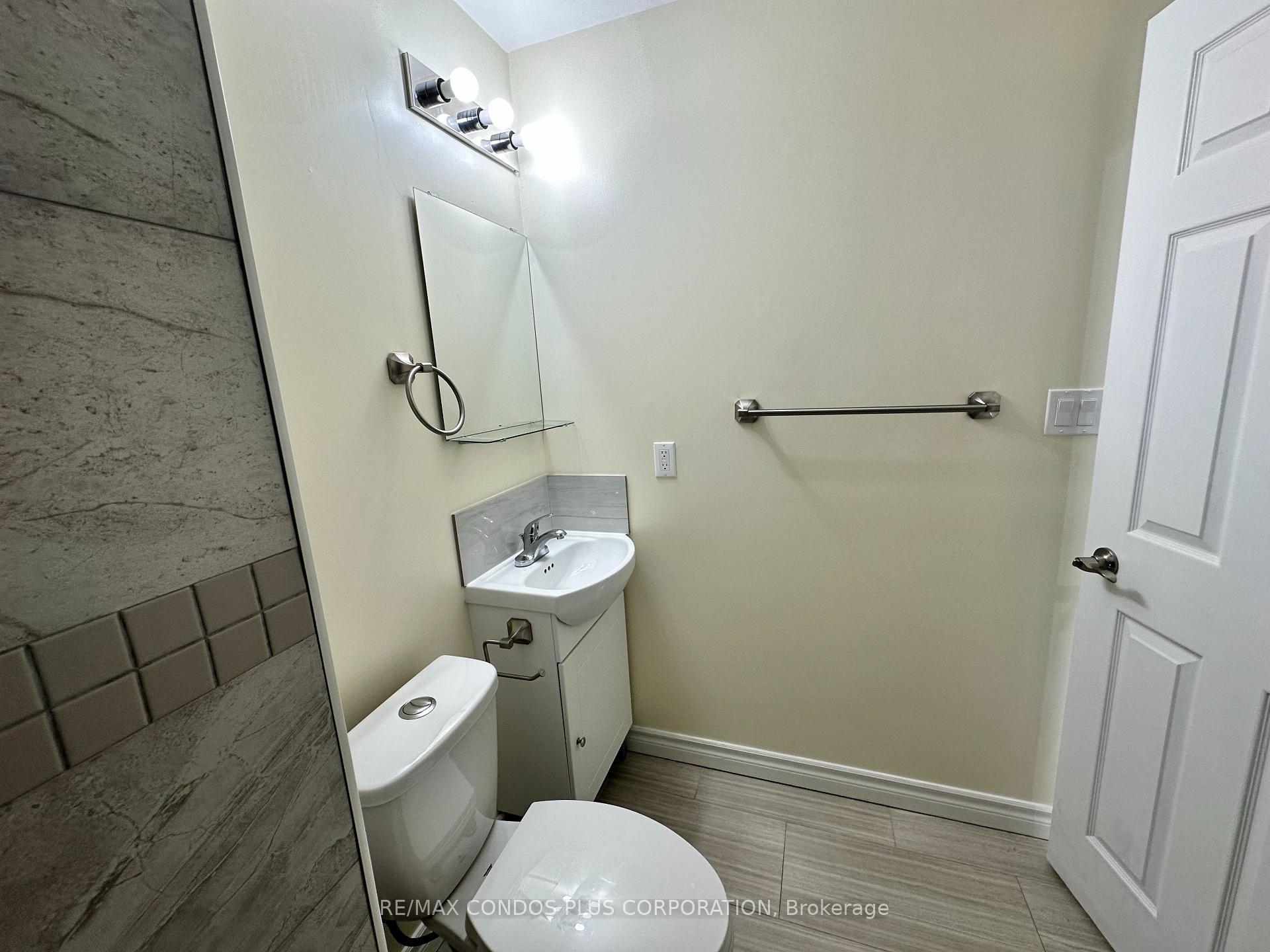 Photo 4 of Unit 3A, 721 Danforth Avenue, Toronto, Danforth — HOMEH