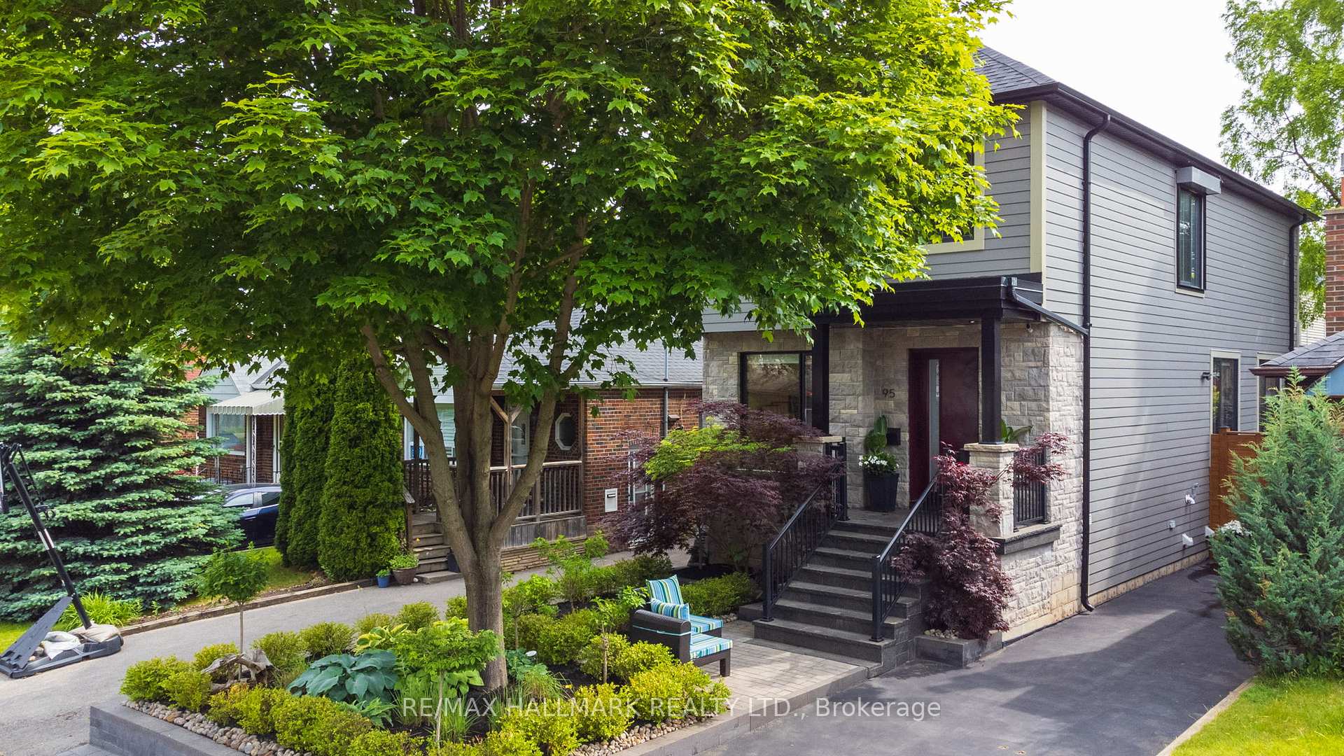 Photo 2 of 95 Dunington Drive, Scarborough, Birchcliffe-Cliffside — HOMEH