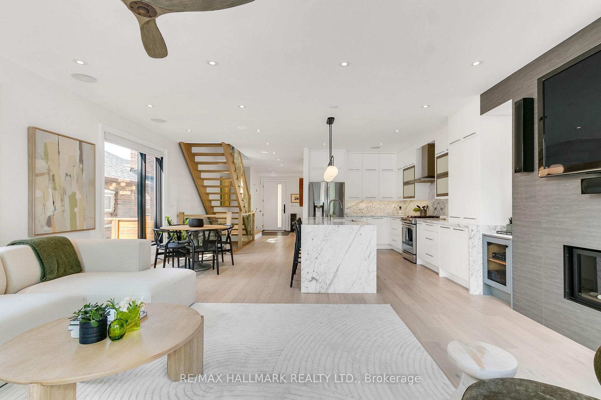 Photo 4 of 95 Dunington Drive, Scarborough, Birchcliffe-Cliffside — HOMEH