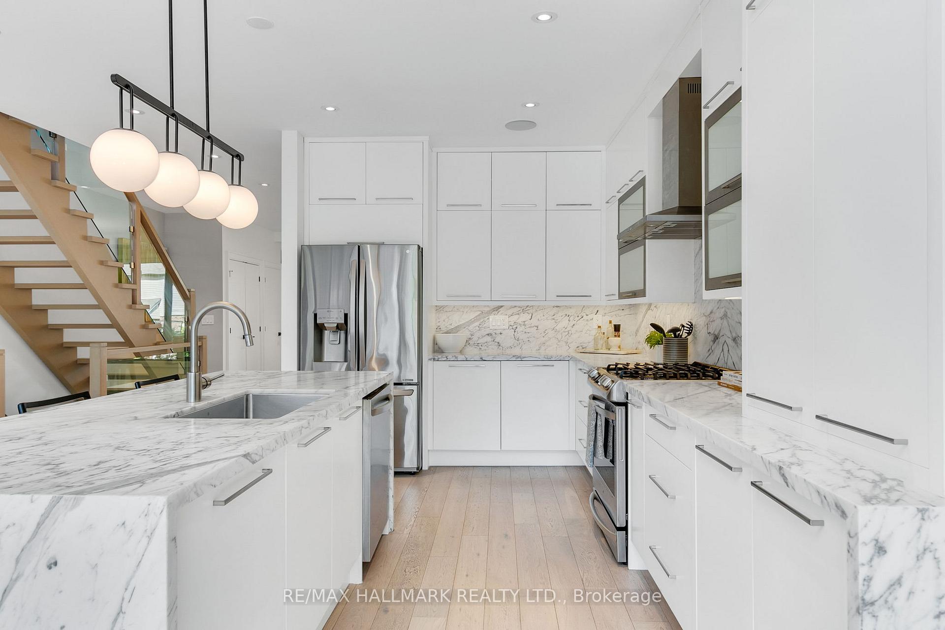 Photo 17 of 95 Dunington Drive, Scarborough, Birchcliffe-Cliffside — HOMEH