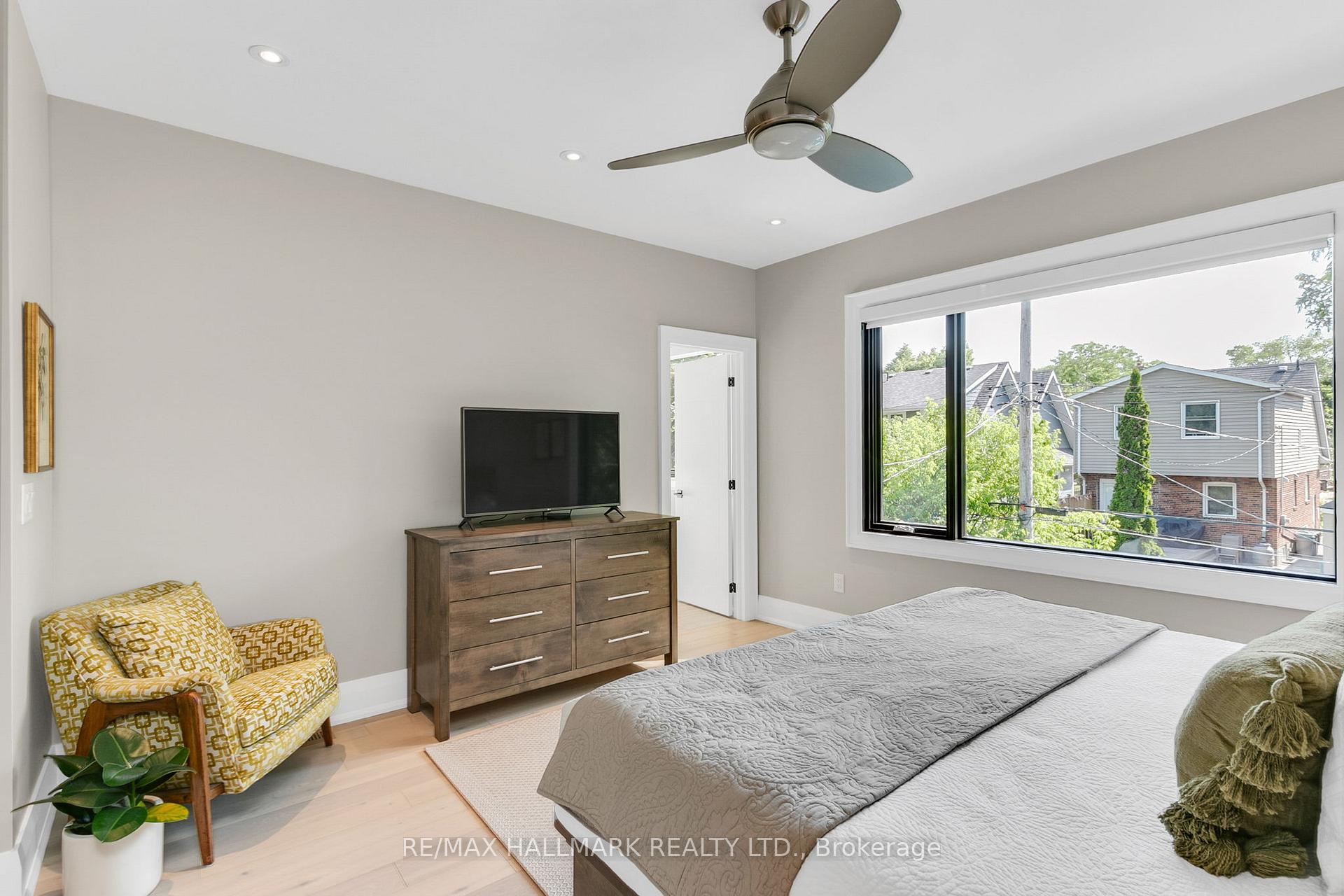 Photo 25 of 95 Dunington Drive, Scarborough, Birchcliffe-Cliffside — HOMEH