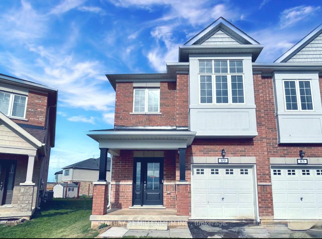Front of Unit Bsmt, 89 Sapphire Way