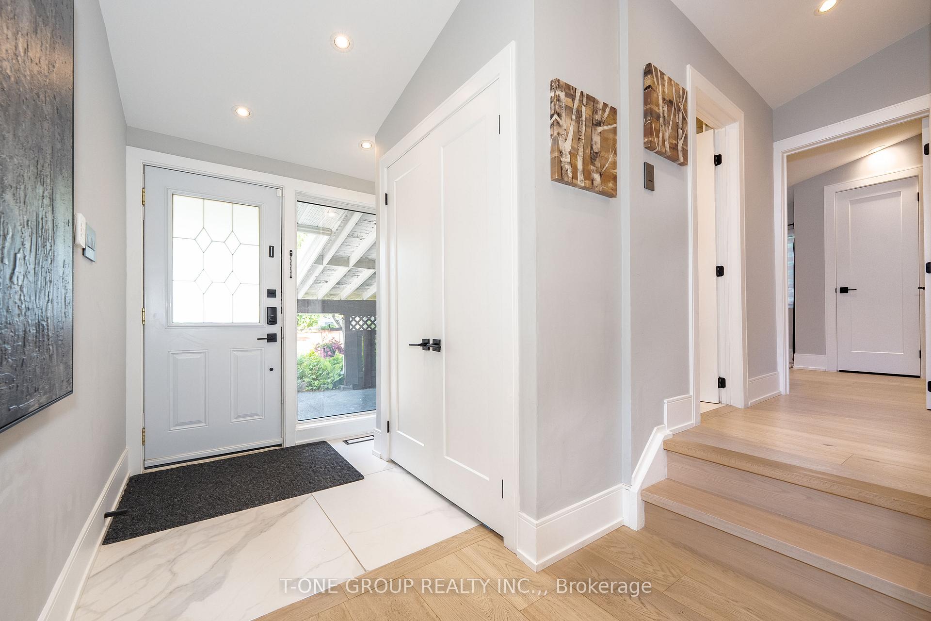 Photo 5 of 10 Brookridge Drive W, Scarborough, Bendale — HOMEH