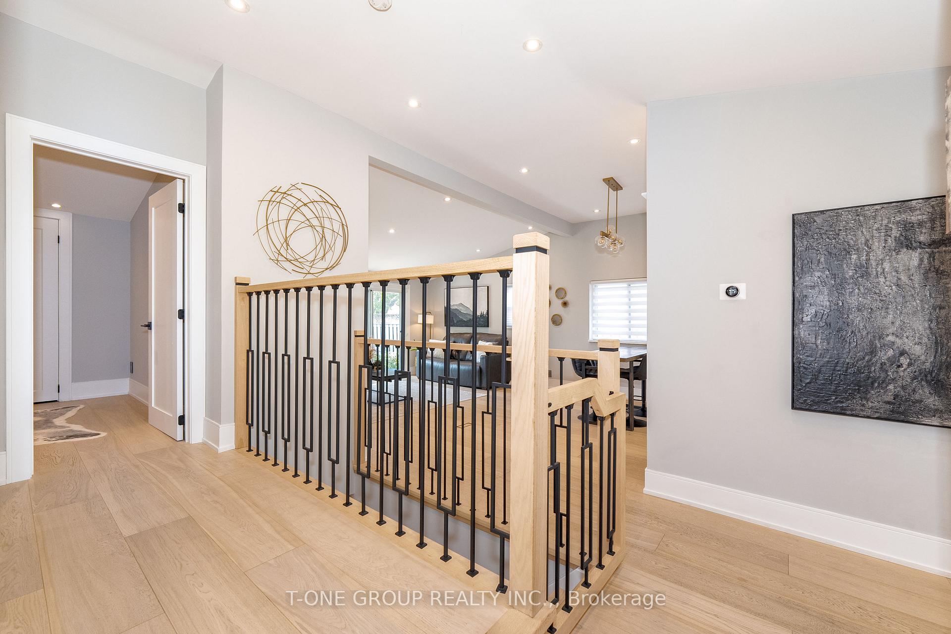 Photo 18 of 10 Brookridge Drive W, Scarborough, Bendale — HOMEH