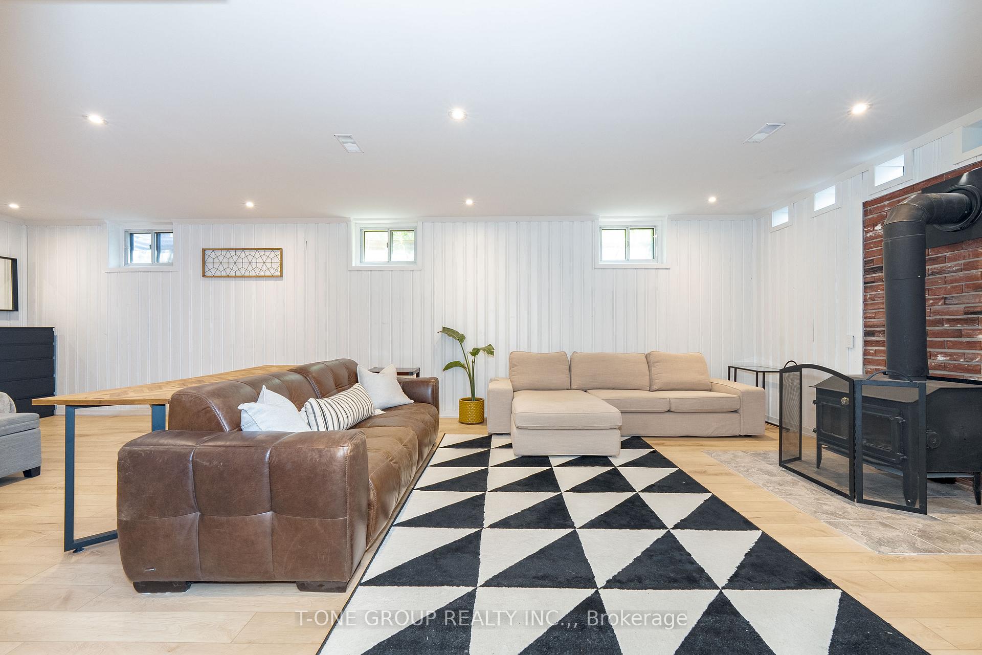 Photo 27 of 10 Brookridge Drive W, Scarborough, Bendale — HOMEH