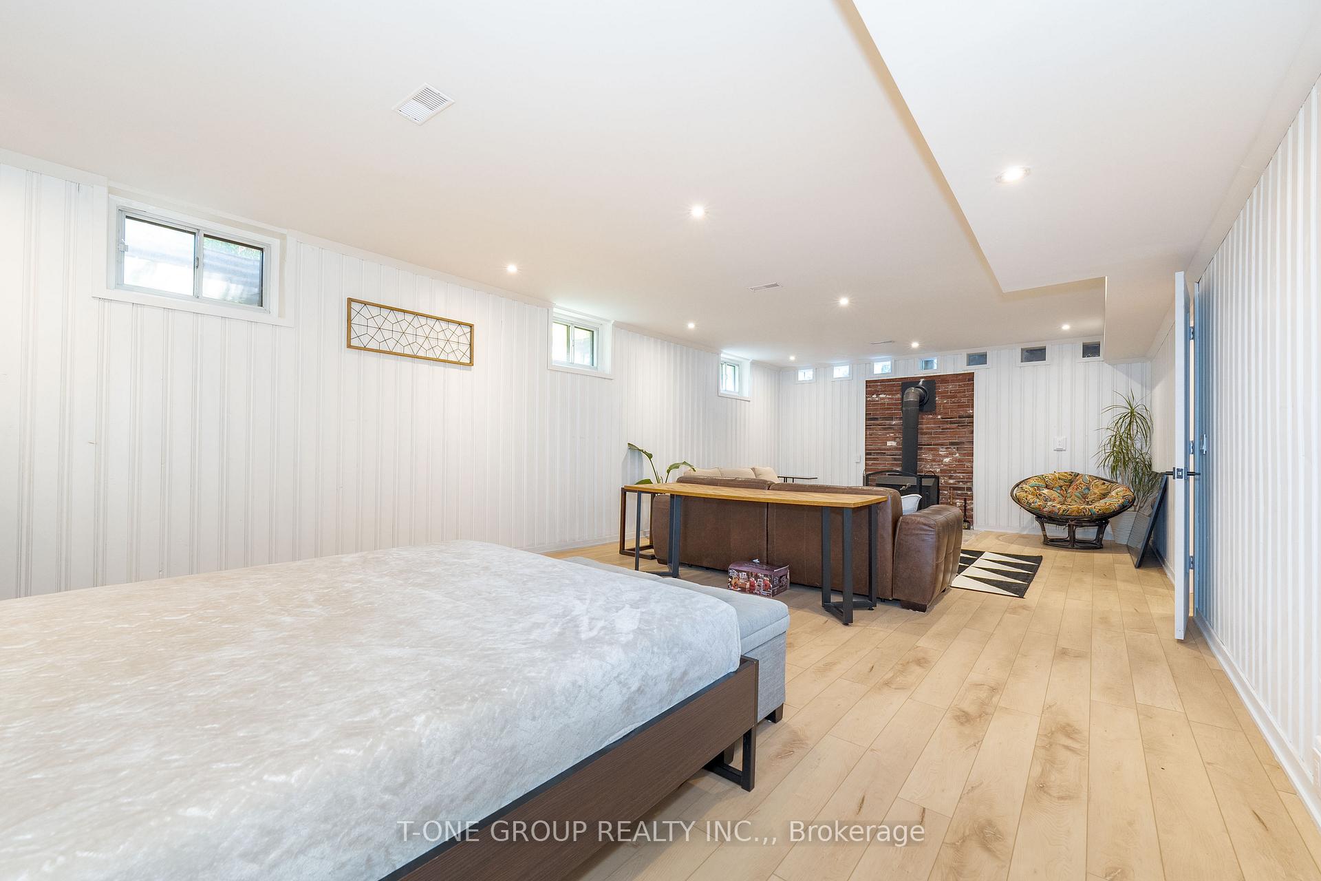 Photo 32 of 10 Brookridge Drive W, Scarborough, Bendale — HOMEH