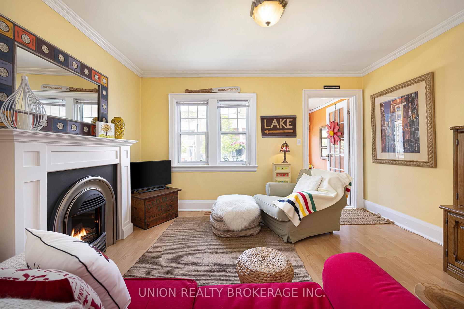 Photo 4 of 49 Valhalla Boulevard, Scarborough, Birchcliffe-Cliffside — HOMEH