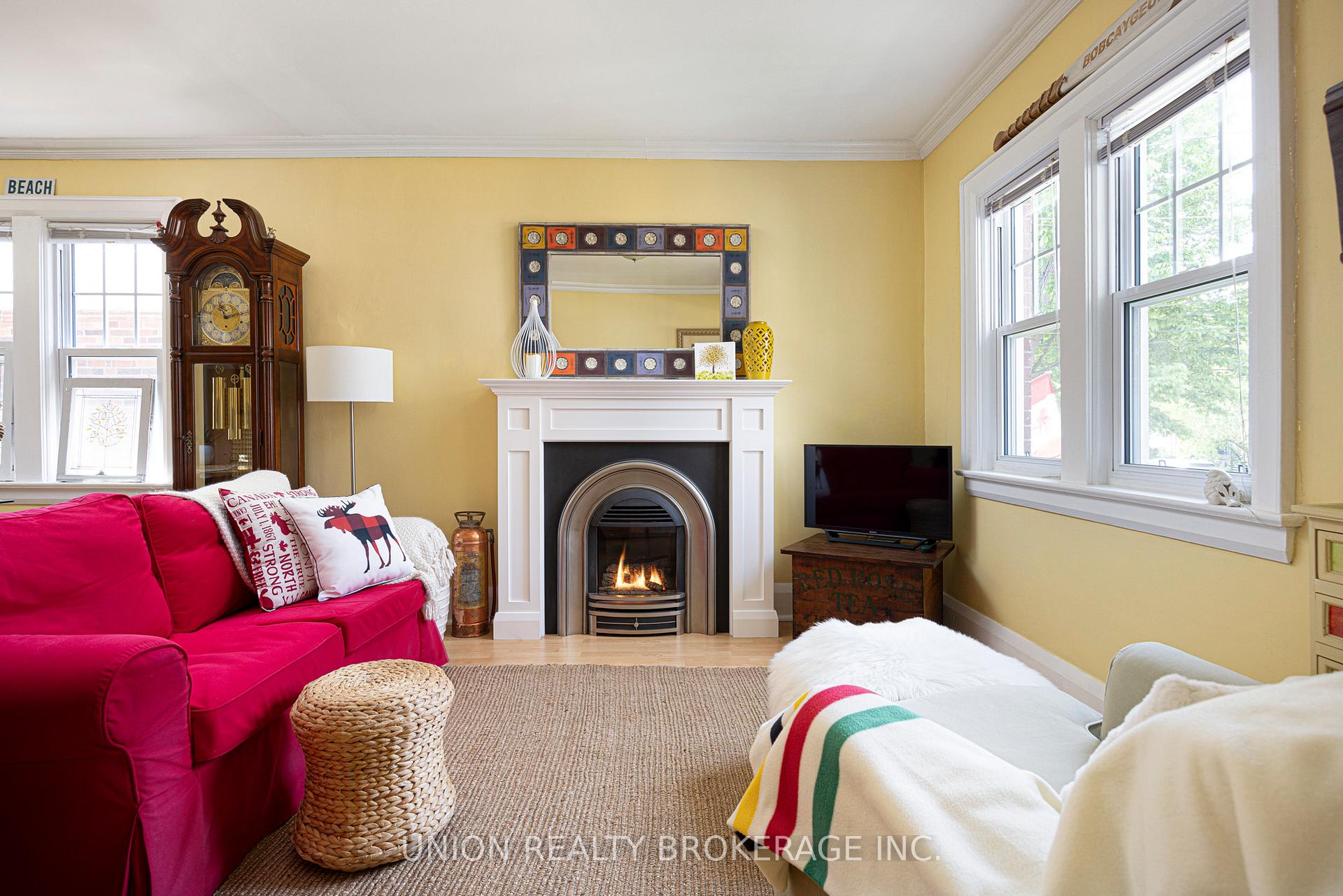 Photo 5 of 49 Valhalla Boulevard, Scarborough, Birchcliffe-Cliffside — HOMEH