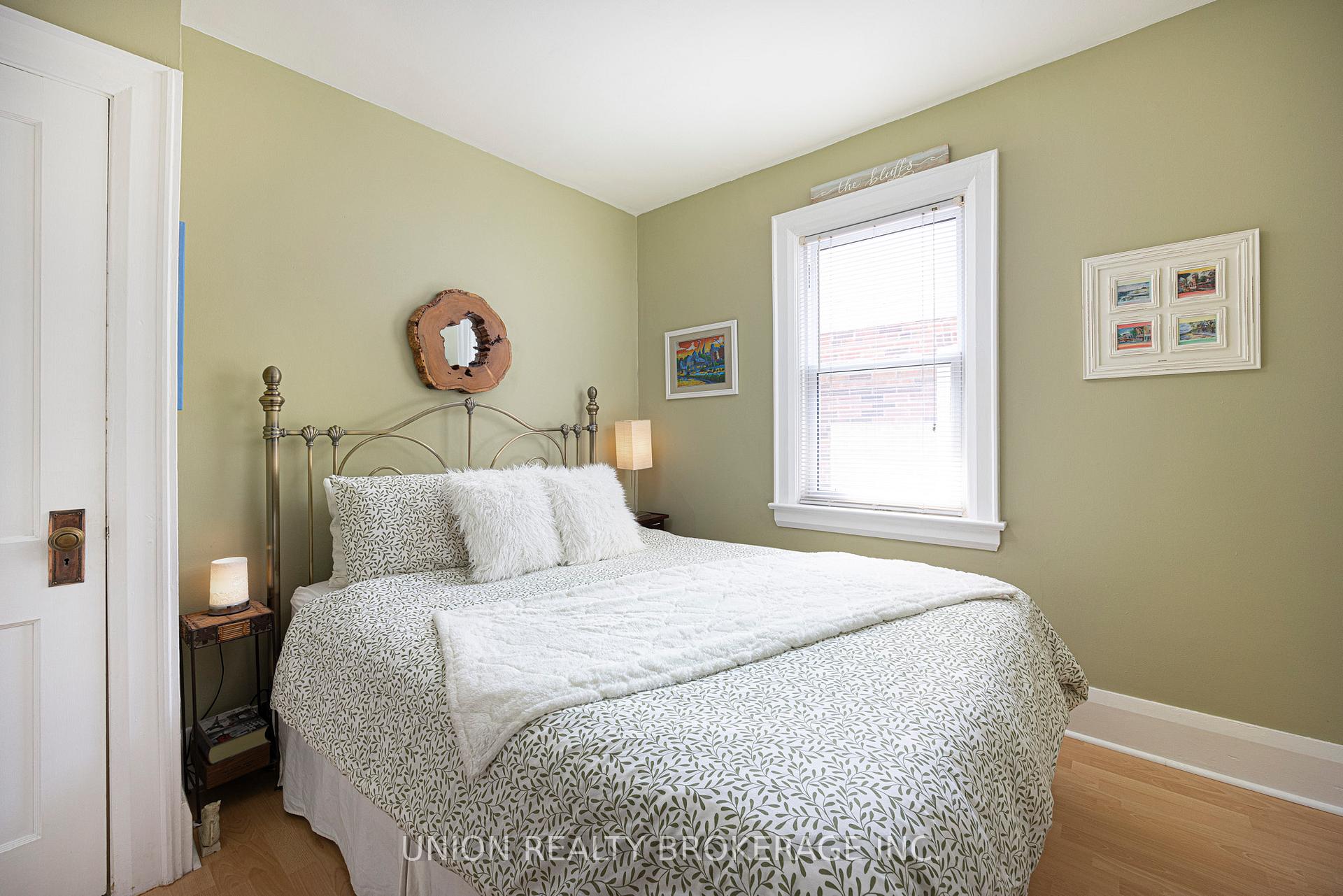 Photo 18 of 49 Valhalla Boulevard, Scarborough, Birchcliffe-Cliffside — HOMEH