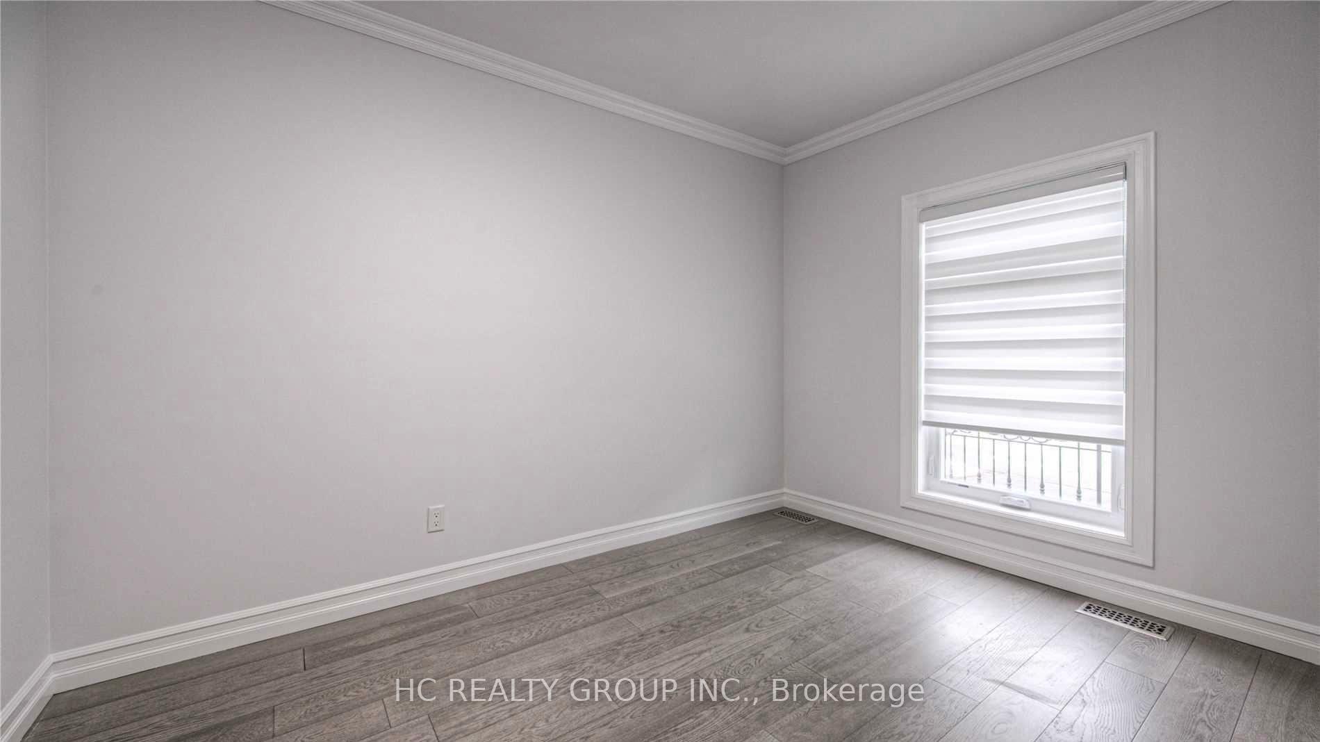 Photo 15 of 38 Torrens Avenue, Toronto, Broadview North — HOMEH