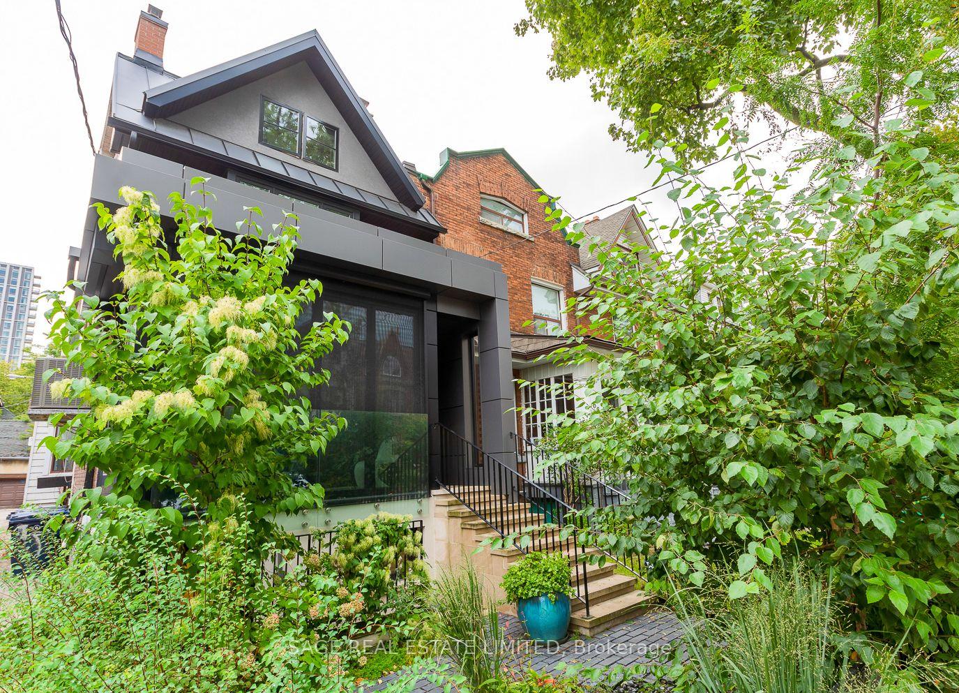 Photo 2 of Unit UPPER, 685 Euclid Avenue, Toronto, Palmerston-Little Italy — HOMEH