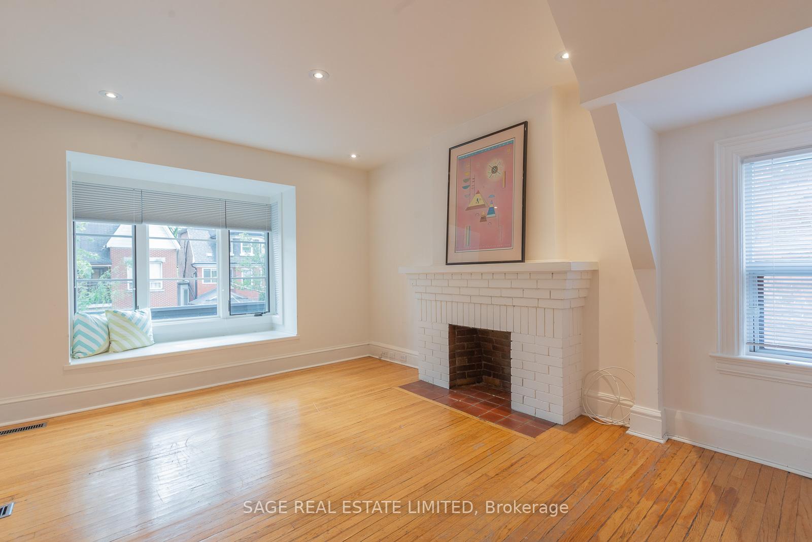 Photo 3 of Unit UPPER, 685 Euclid Avenue, Toronto, Palmerston-Little Italy — HOMEH