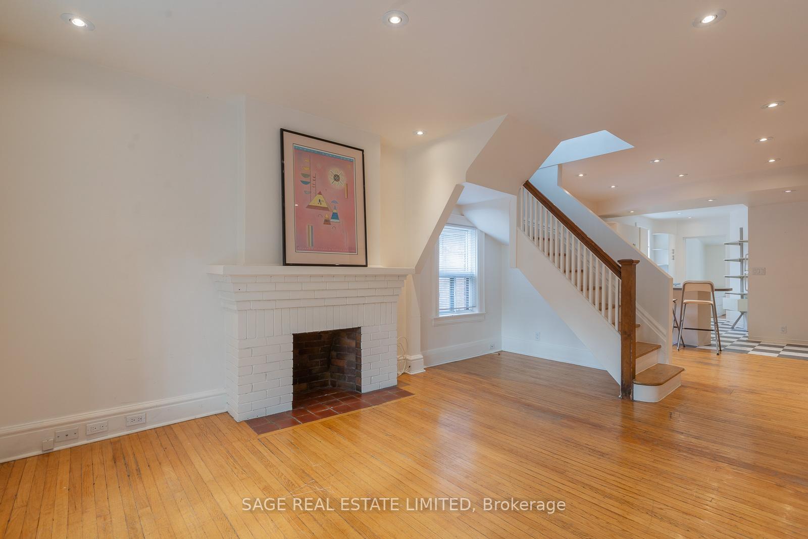 Photo 5 of Unit UPPER, 685 Euclid Avenue, Toronto, Palmerston-Little Italy — HOMEH