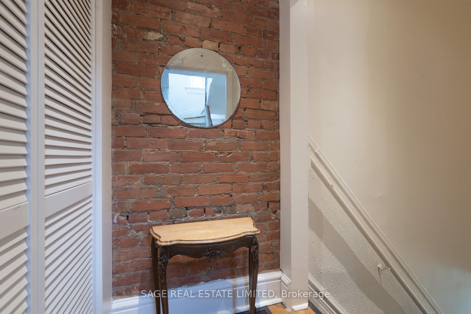 Photo 6 of Unit UPPER, 685 Euclid Avenue, Toronto, Palmerston-Little Italy — HOMEH
