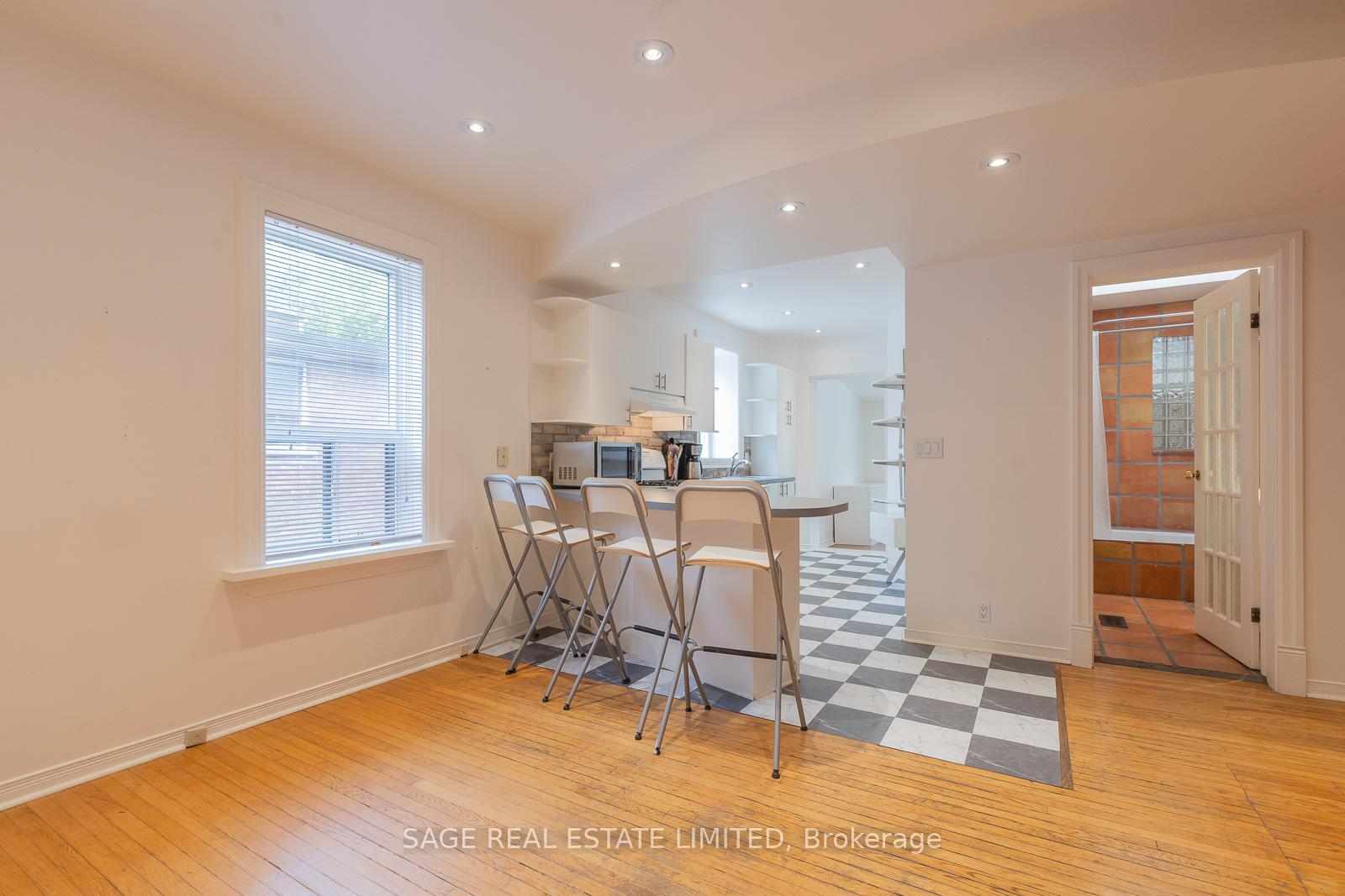 Photo 7 of Unit UPPER, 685 Euclid Avenue, Toronto, Palmerston-Little Italy — HOMEH