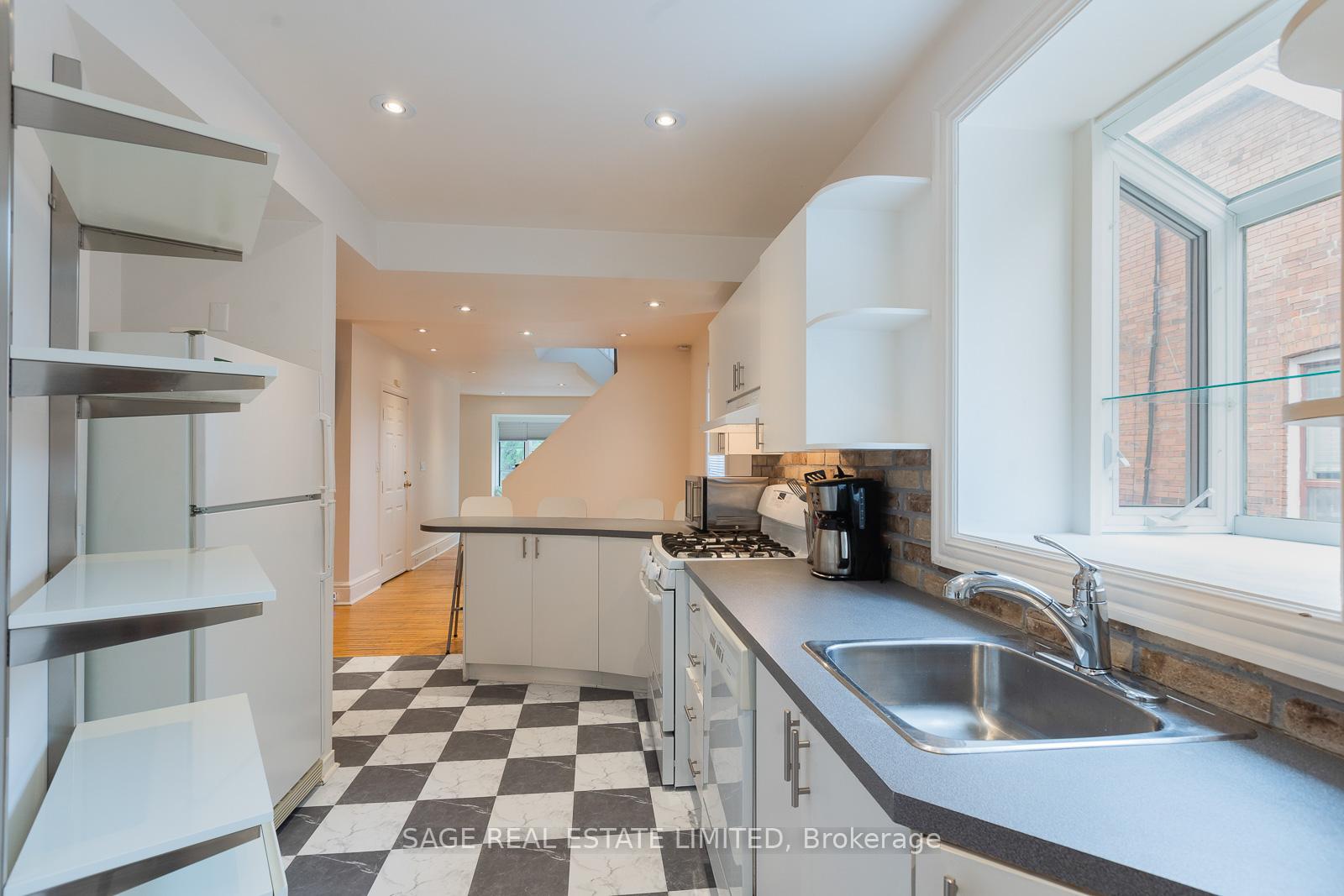 Photo 11 of Unit UPPER, 685 Euclid Avenue, Toronto, Palmerston-Little Italy — HOMEH
