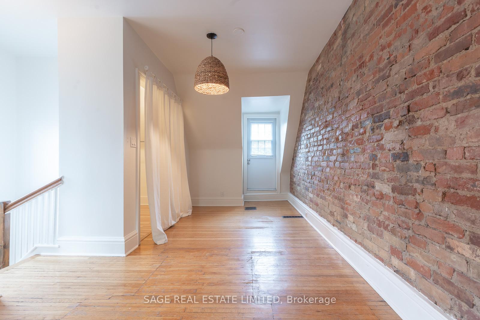Photo 22 of Unit UPPER, 685 Euclid Avenue, Toronto, Palmerston-Little Italy — HOMEH