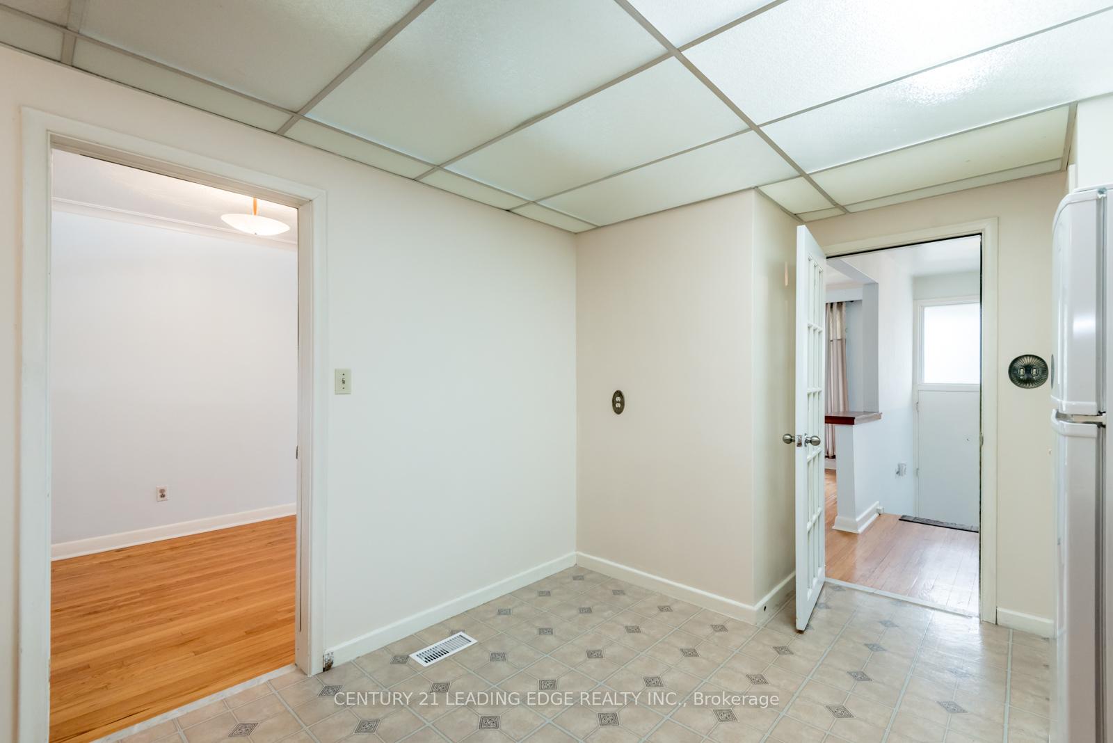 Photo 34 of Unit Upper, 18 Packard Boulevard, Scarborough, Bendale — HOMEH