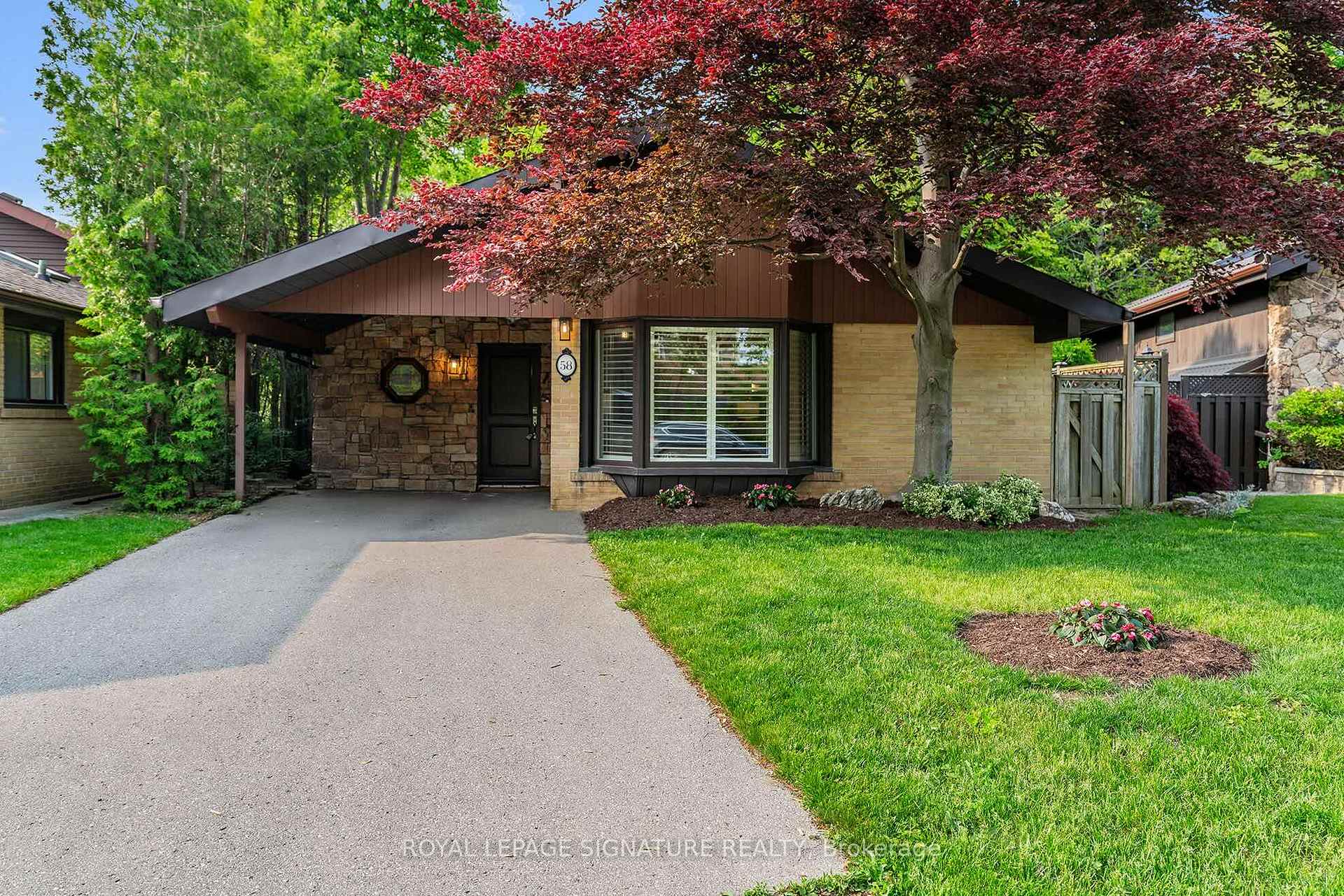 Photo 2 of 58 Par Avenue, Scarborough, Woburn — HOMEH