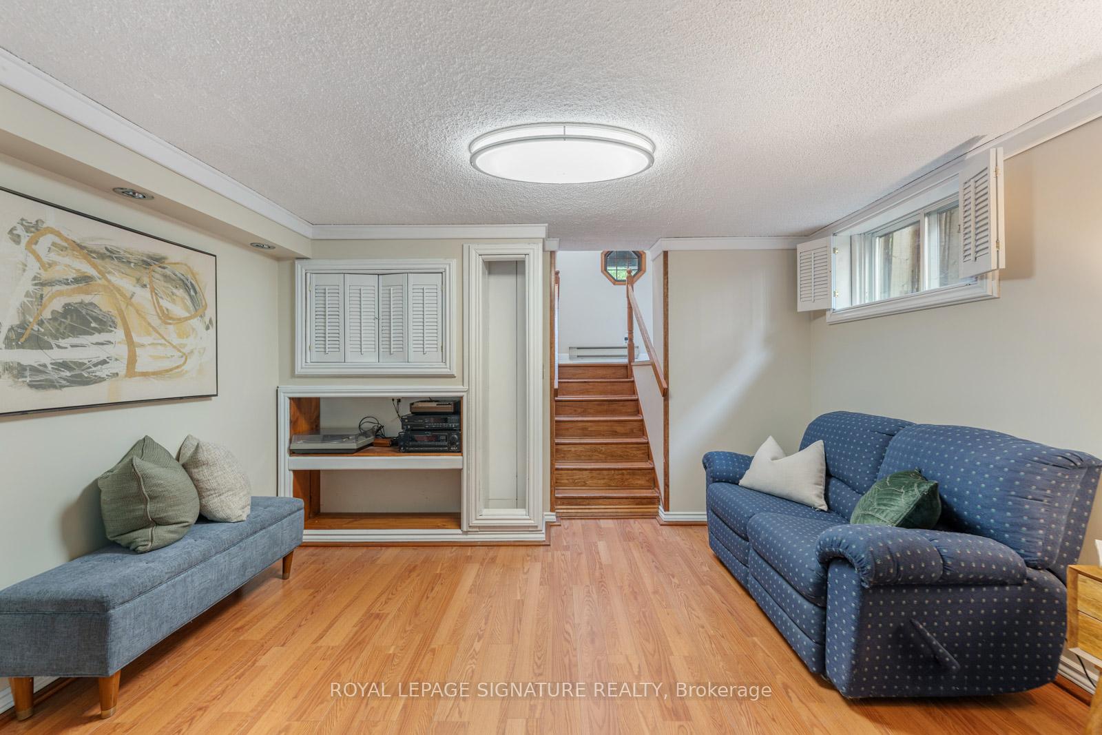Photo 6 of 58 Par Avenue, Scarborough, Woburn — HOMEH