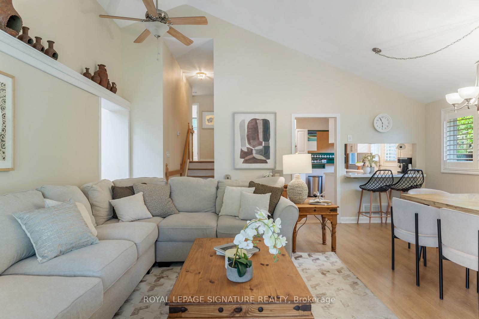 Photo 13 of 58 Par Avenue, Scarborough, Woburn — HOMEH