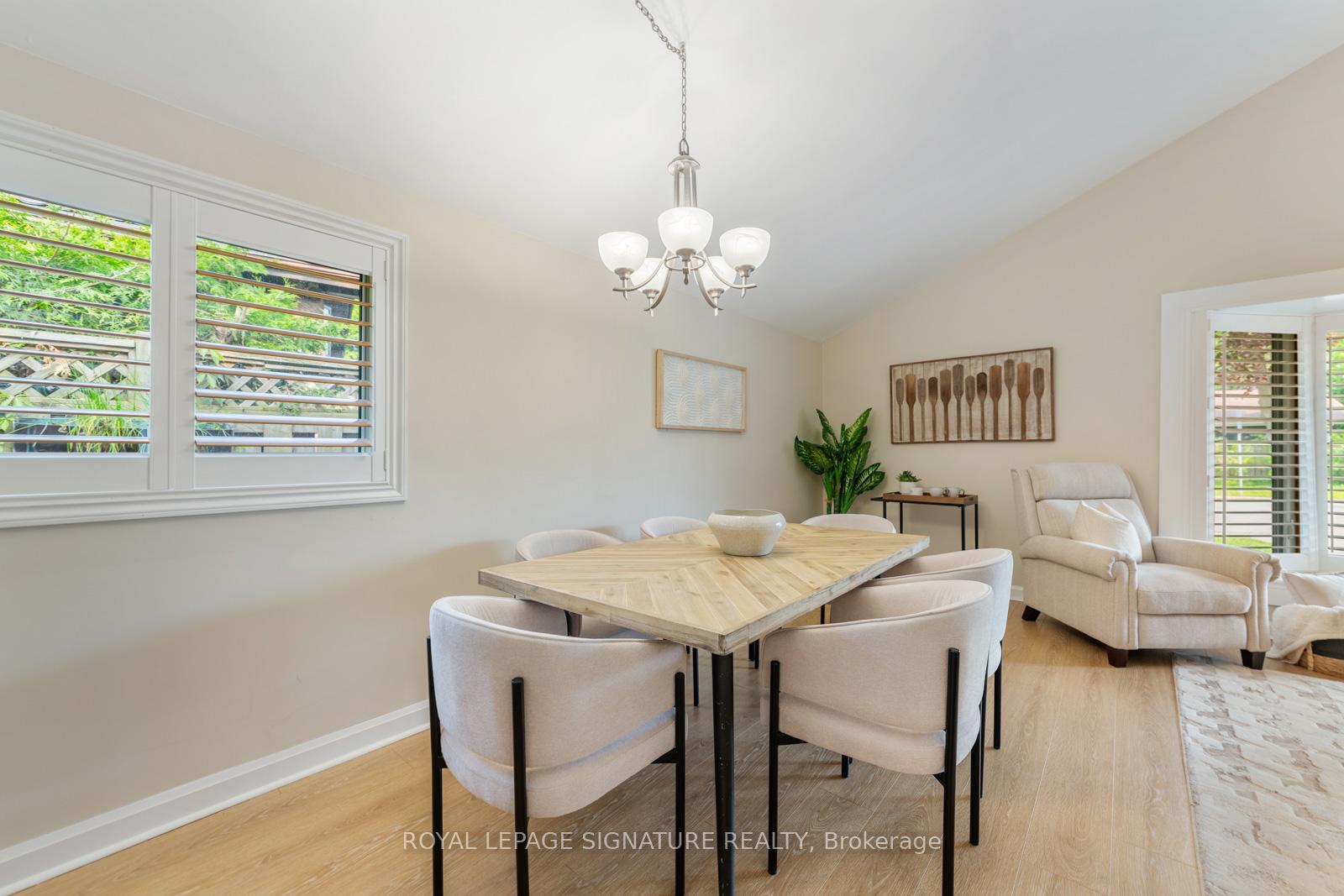 Photo 18 of 58 Par Avenue, Scarborough, Woburn — HOMEH