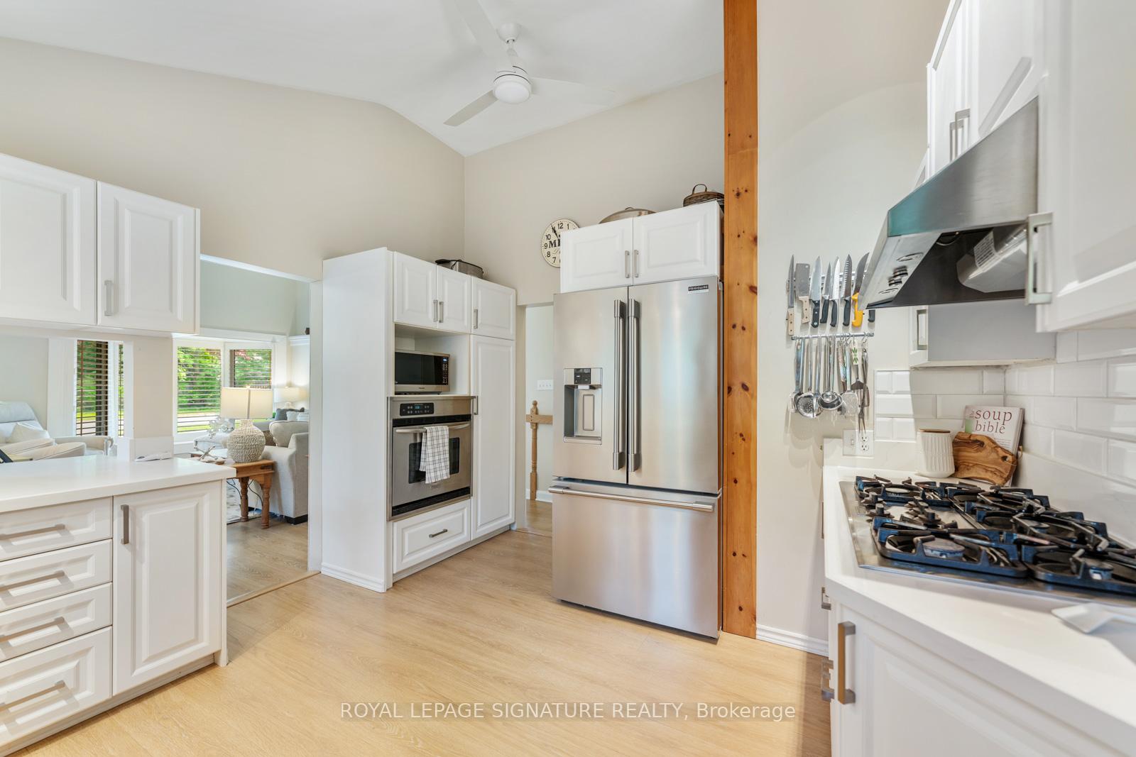 Photo 26 of 58 Par Avenue, Scarborough, Woburn — HOMEH