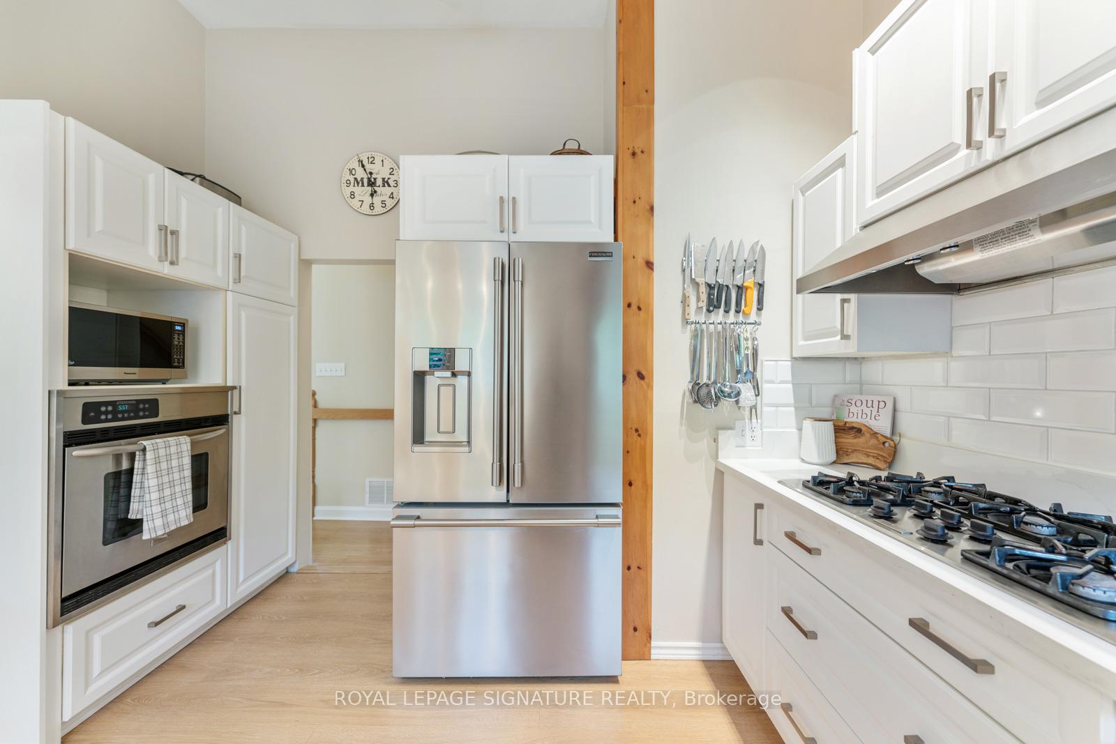 Photo 27 of 58 Par Avenue, Scarborough, Woburn — HOMEH