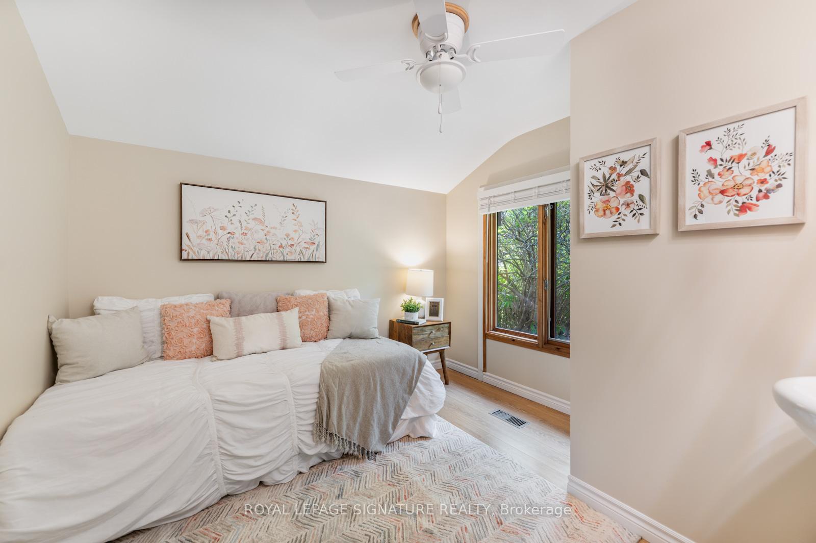 Photo 32 of 58 Par Avenue, Scarborough, Woburn — HOMEH