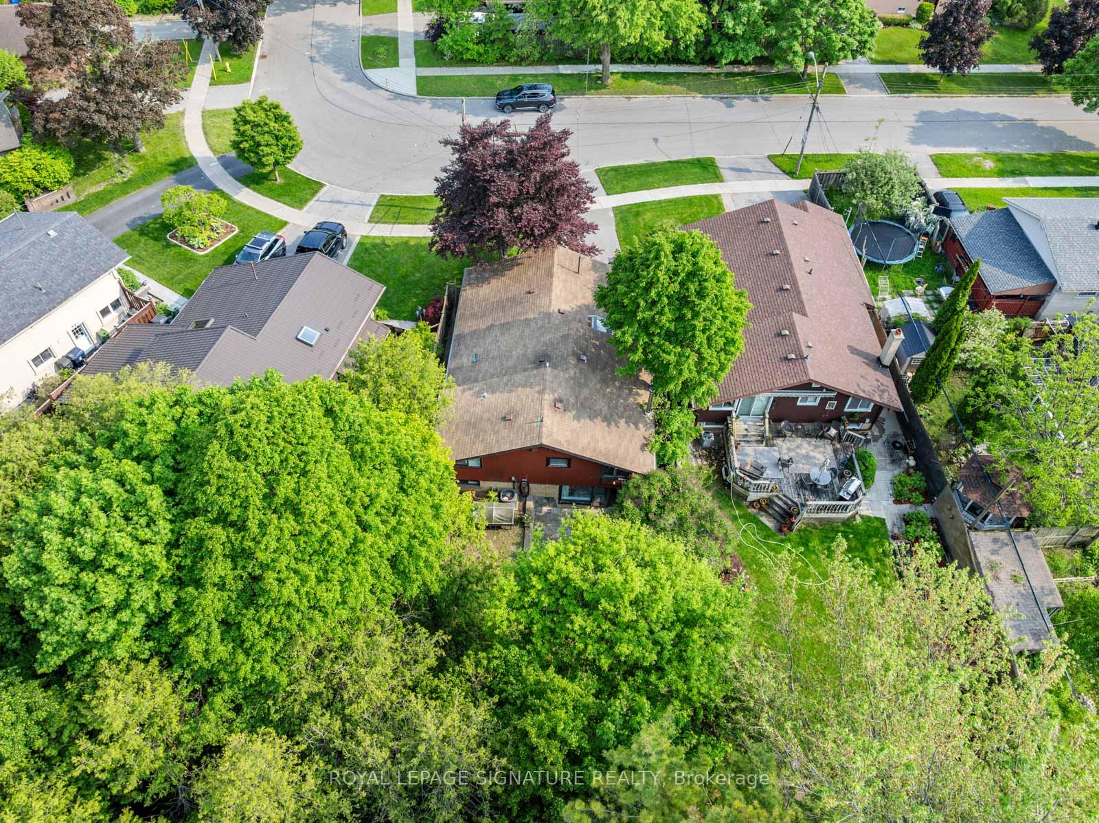 Photo 48 of 58 Par Avenue, Scarborough, Woburn — HOMEH