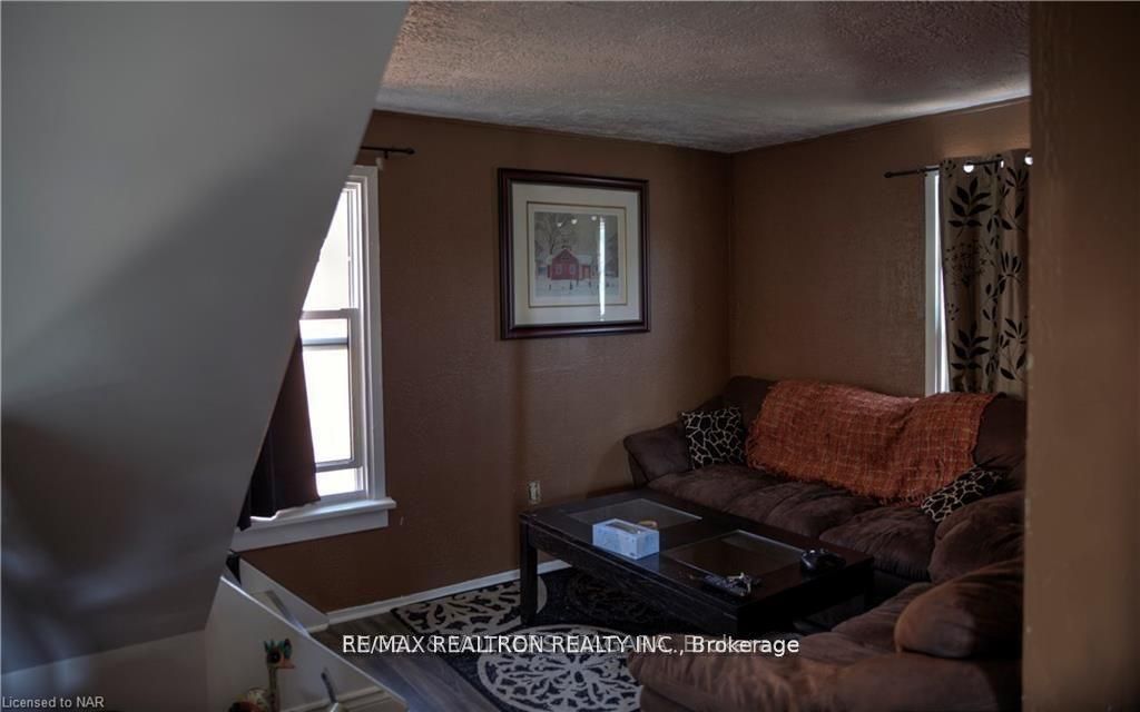 Photo 15 of 4927 Morrison Street, Niagara Falls, Cherrywood — HOMEH
