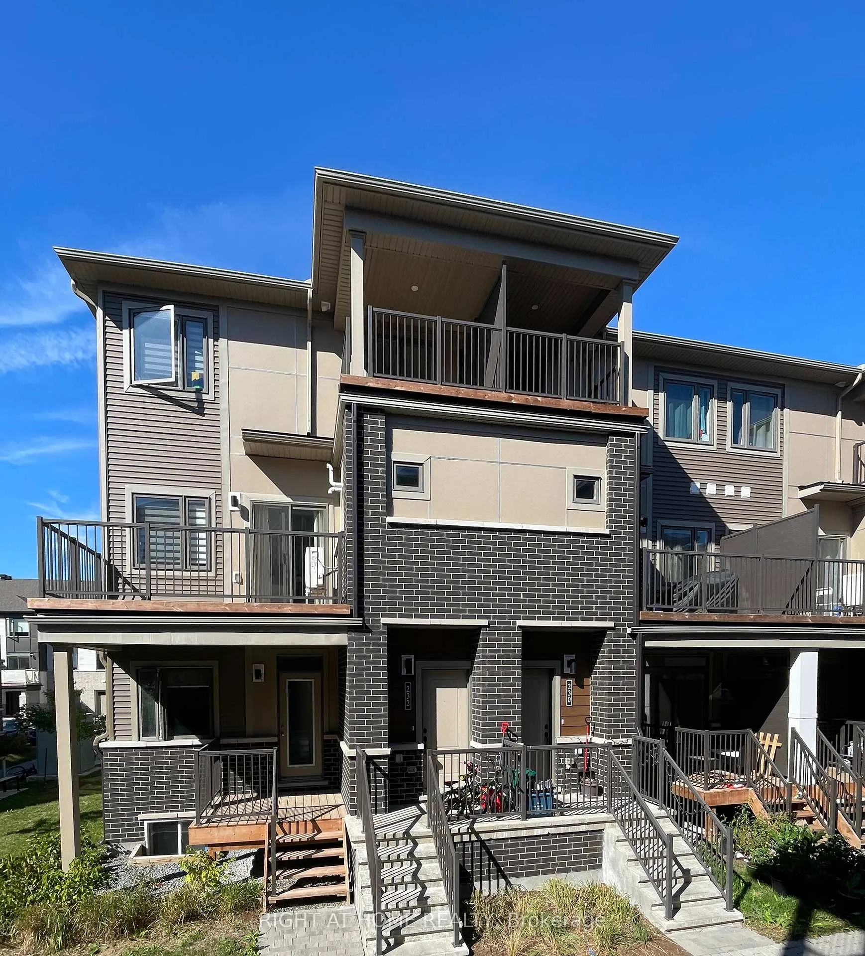 Photo 1 of 232 Anyolite Private, Ottawa, Barrhaven - Heritage Park — HOMEH