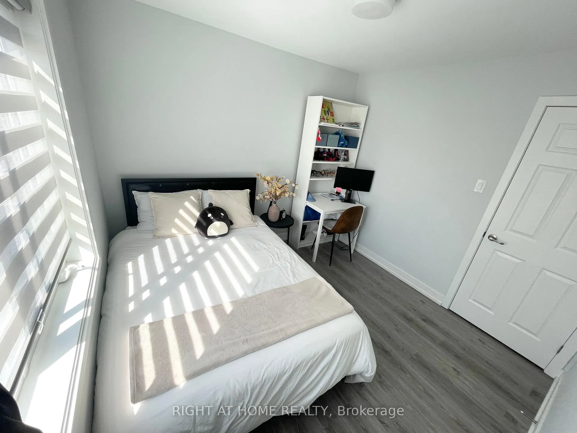 Photo 16 of 232 Anyolite Private, Ottawa, Barrhaven - Heritage Park — HOMEH
