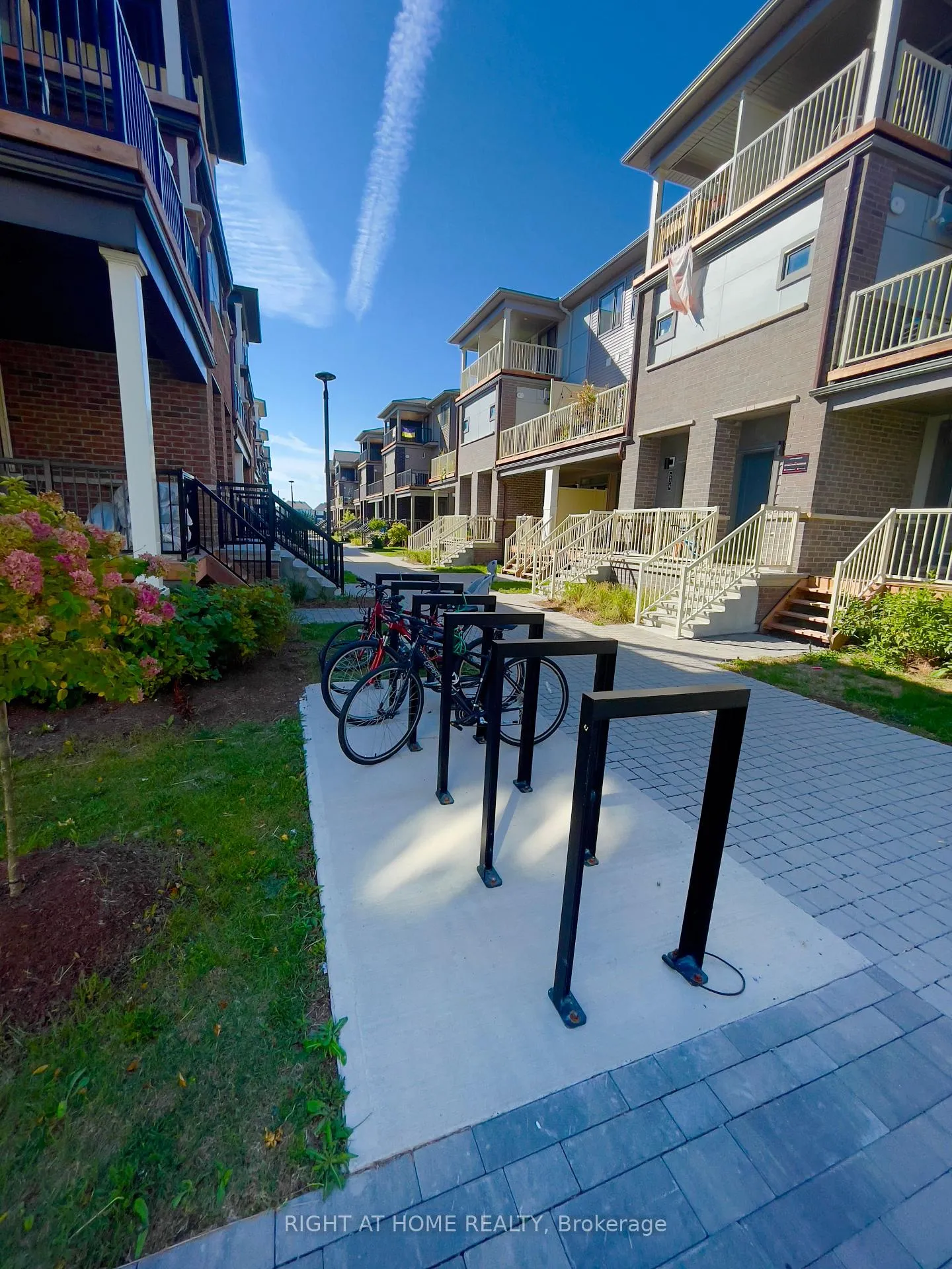 Photo 22 of 232 Anyolite Private, Ottawa, Barrhaven - Heritage Park — HOMEH