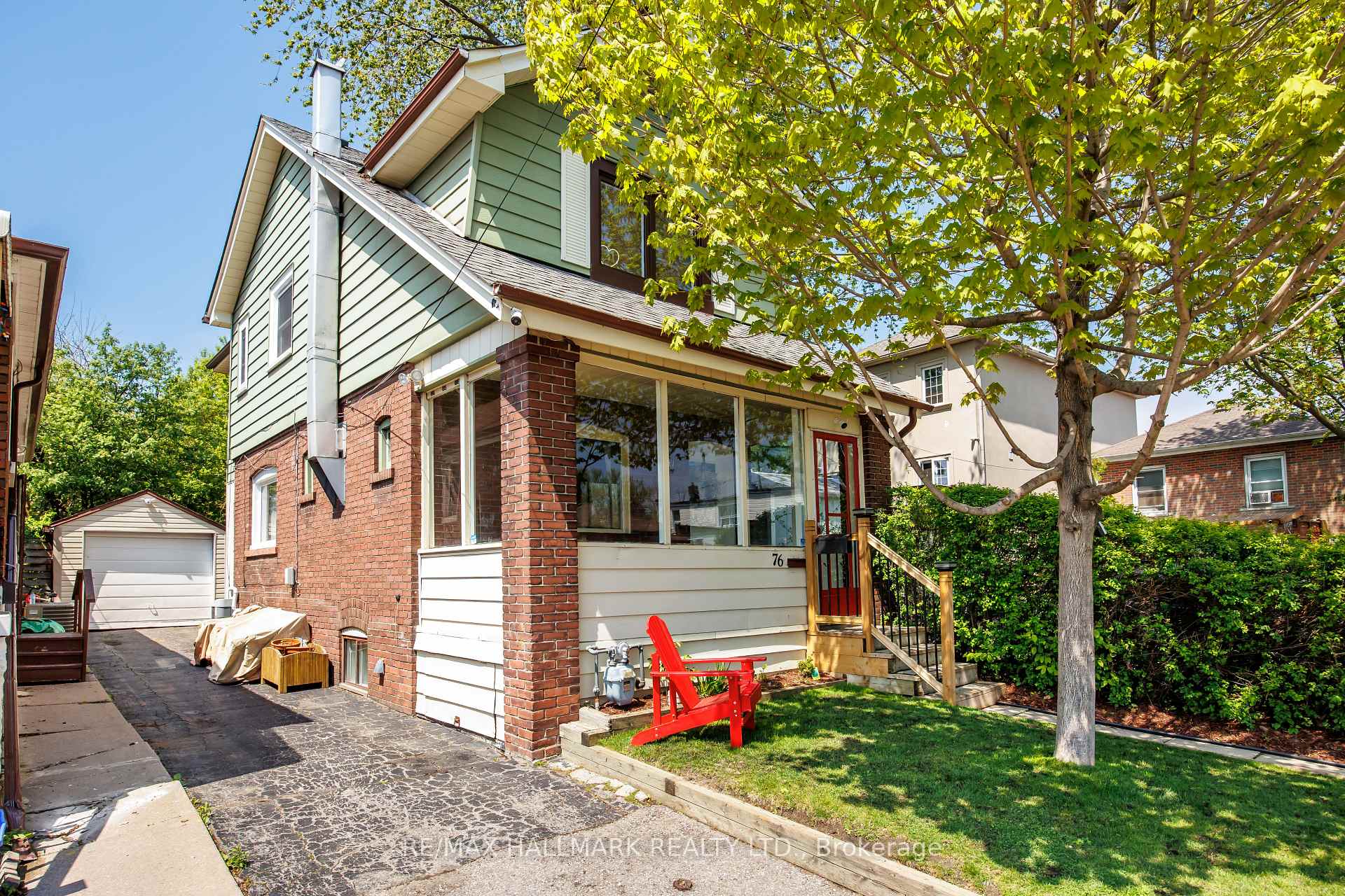 Front of 76 South Woodrow Boulevard