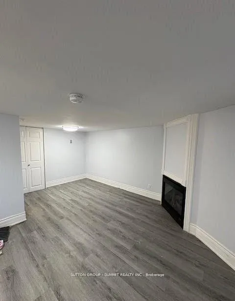 Photo 3 of Unit 9, 75 Mcintyre Crescent, Halton Hills, Georgetown — HOMEH
