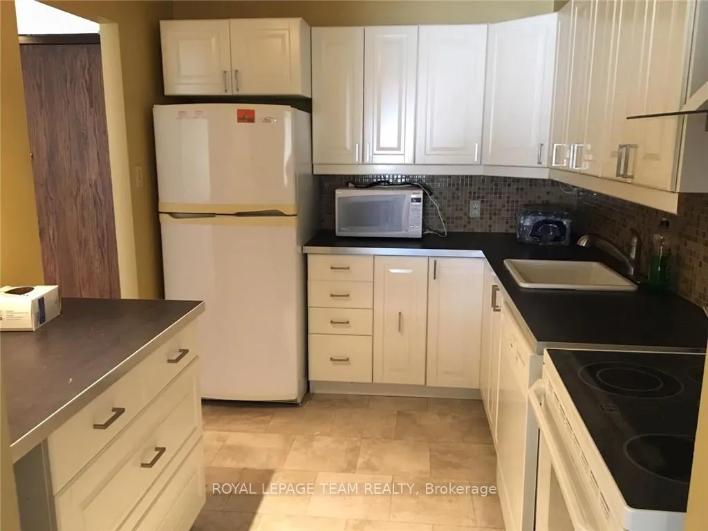 Photo 12 of Unit 602, 151 Bay Street, Ottawa, Ottawa Centre — HOMEH